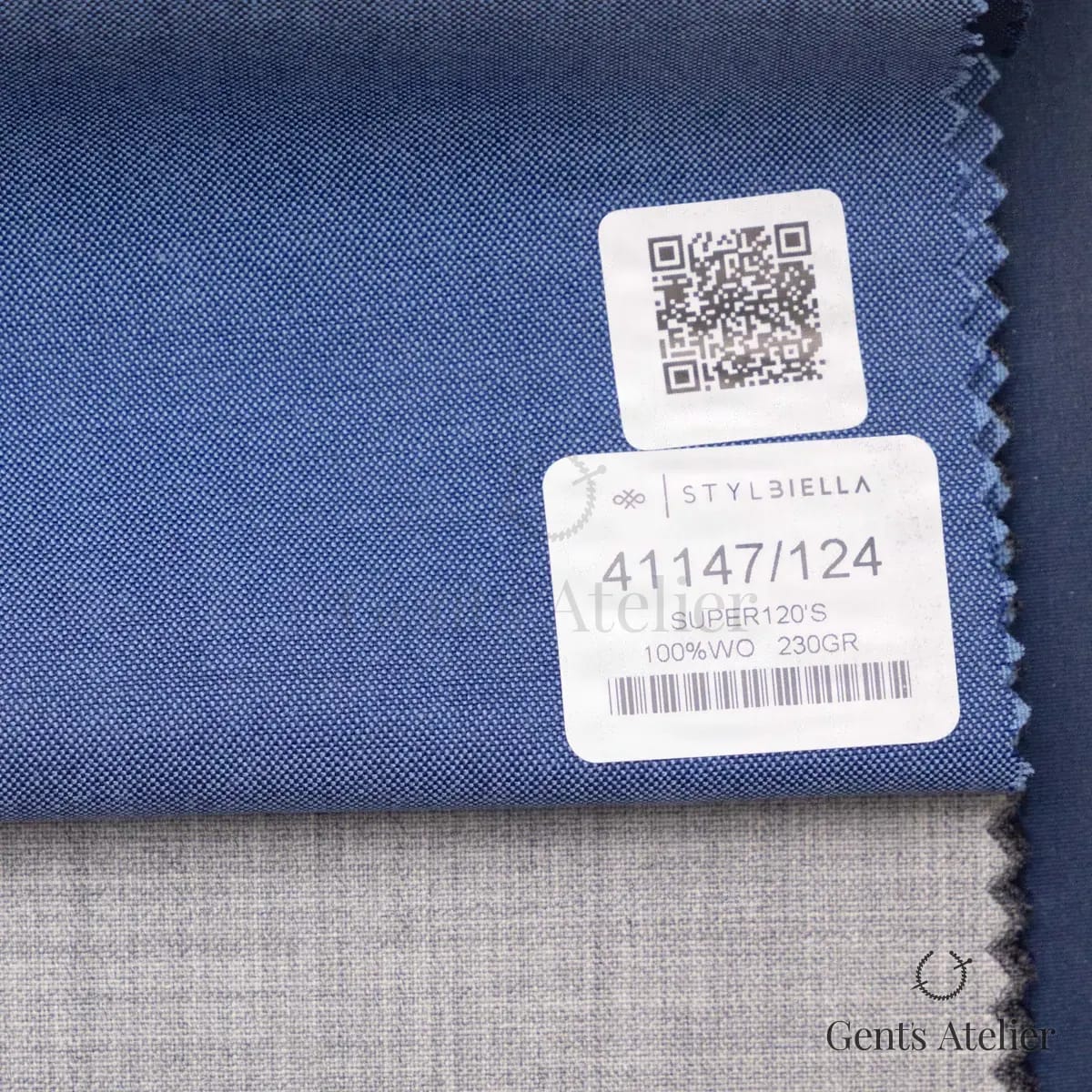 Образец ткани Stylbiella 41147/124 с этикеткой, синий