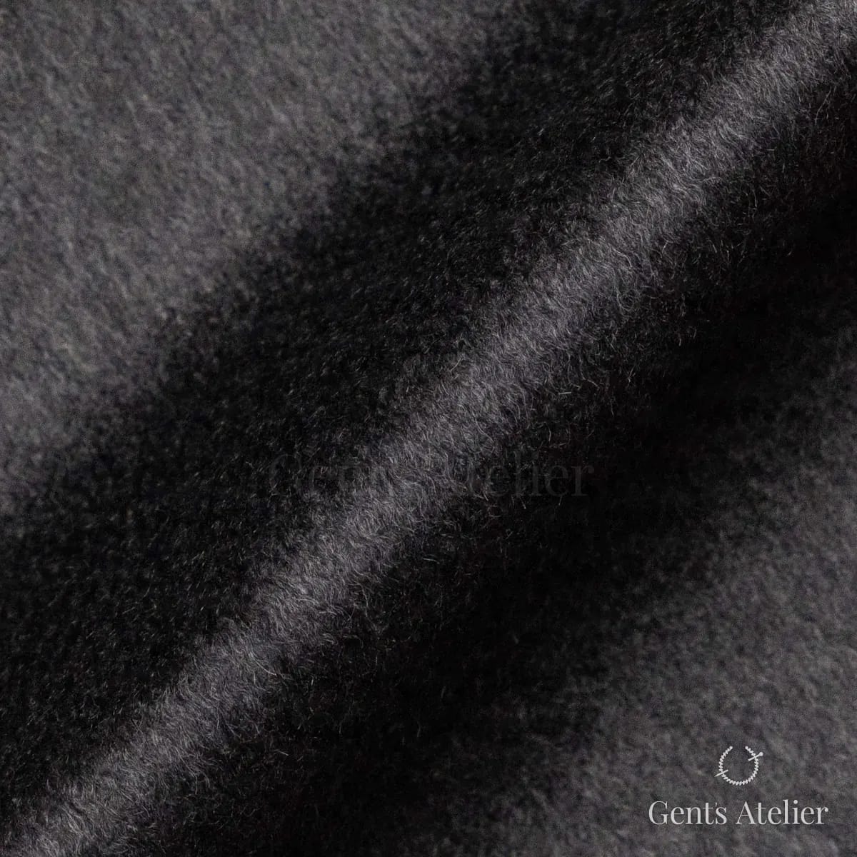 Драпировка ткани Stylbiella 60230/280 крупным планом