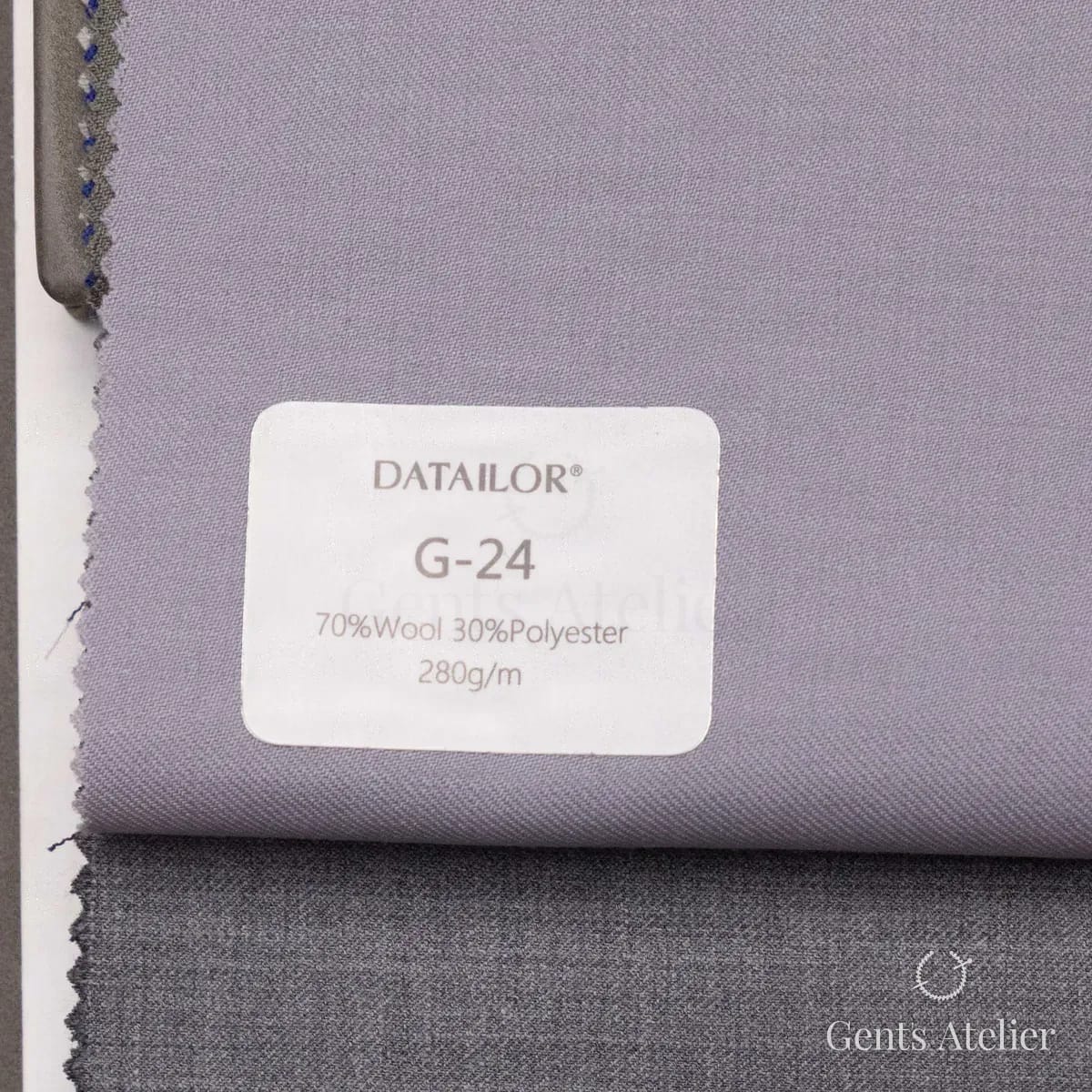 Образец ткани Tailor G-24 с этикеткой, светло-сиреневый