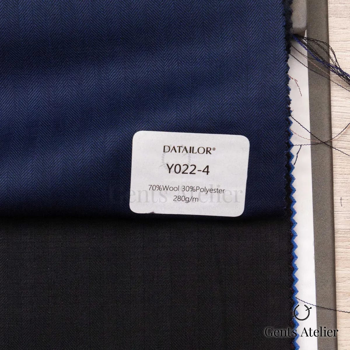 Образец ткани Tailor Y022-4 с этикеткой, синий