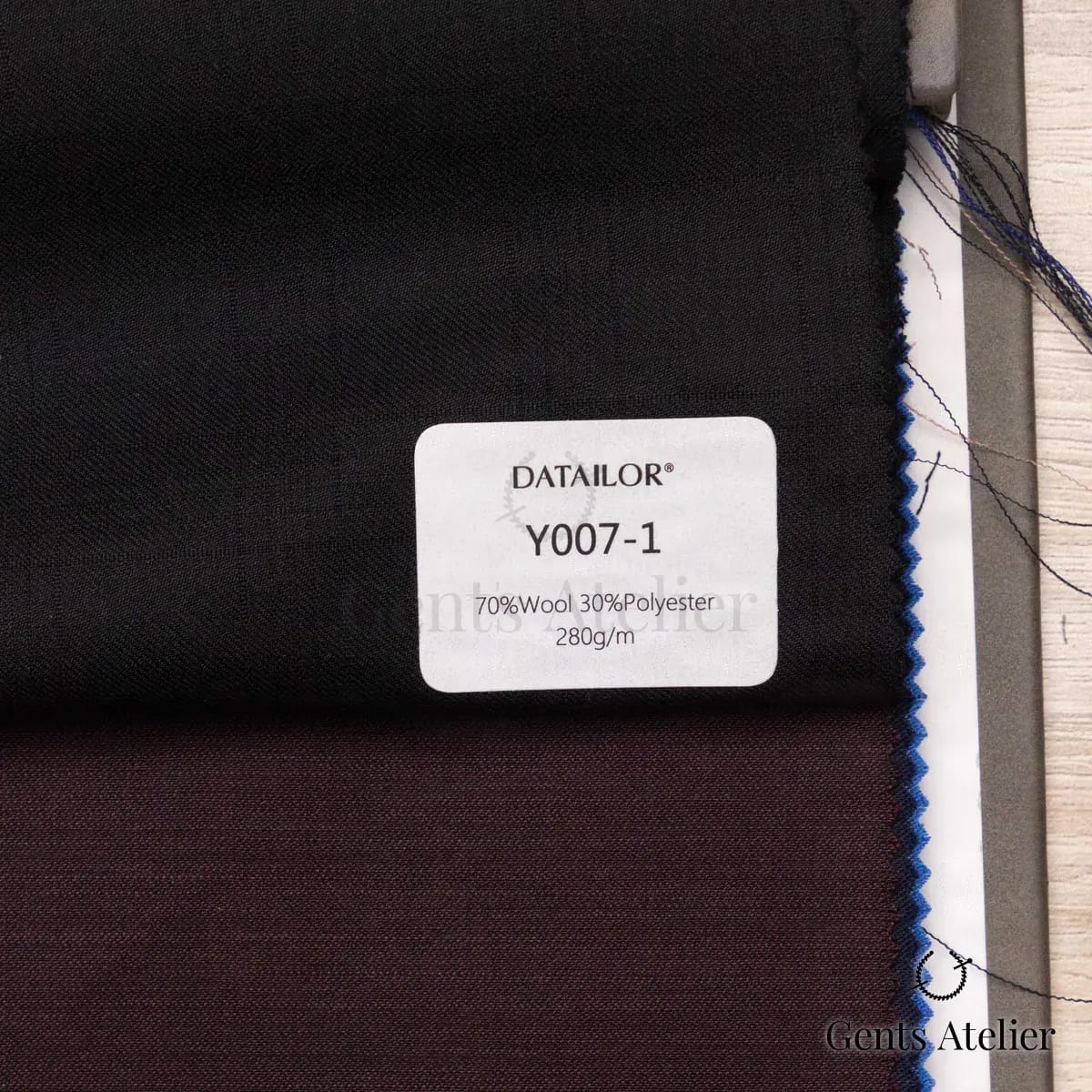 Образец ткани Tailor Y007-1 с этикеткой, чёрный