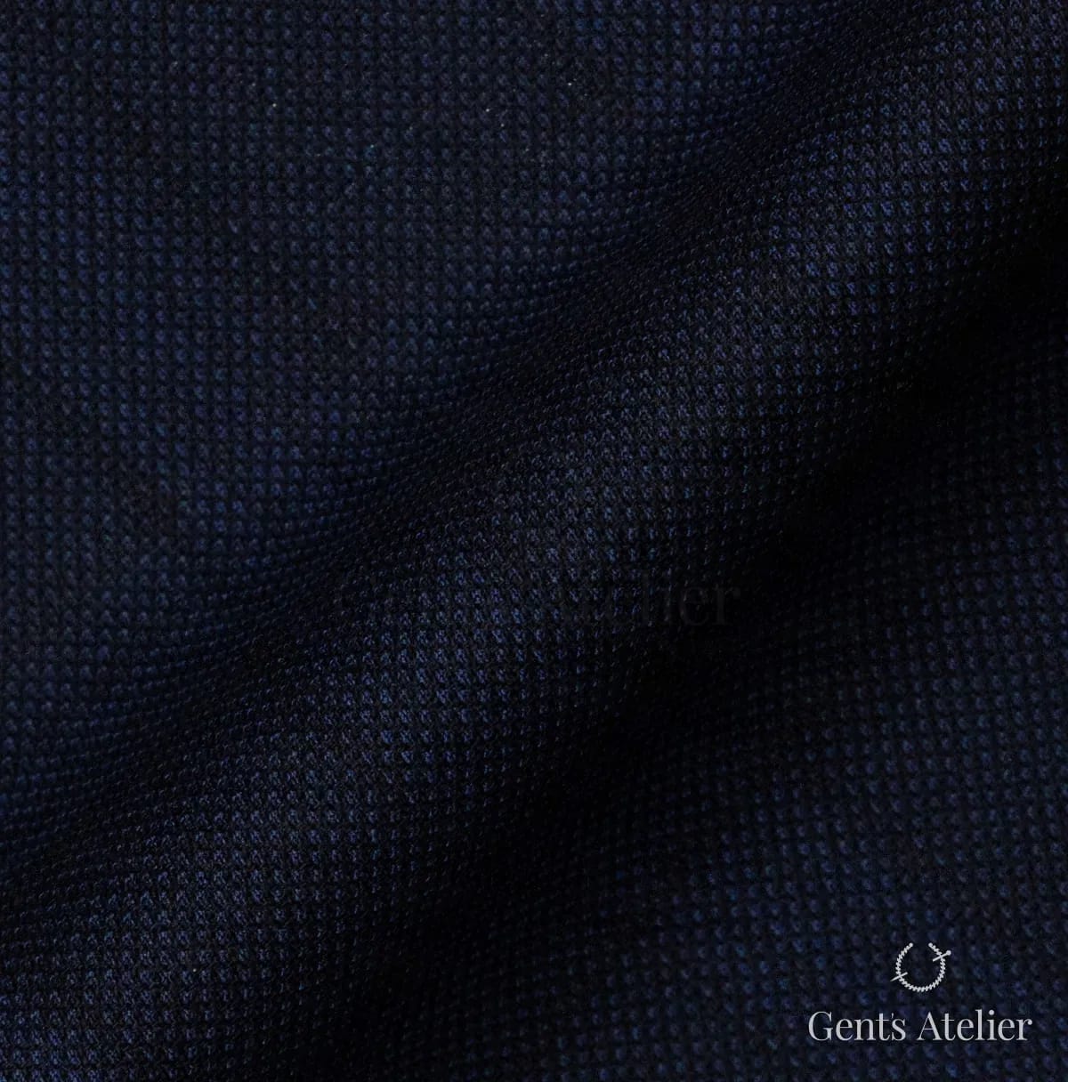 Драпировка ткани Tailor Y013-2 крупным планом