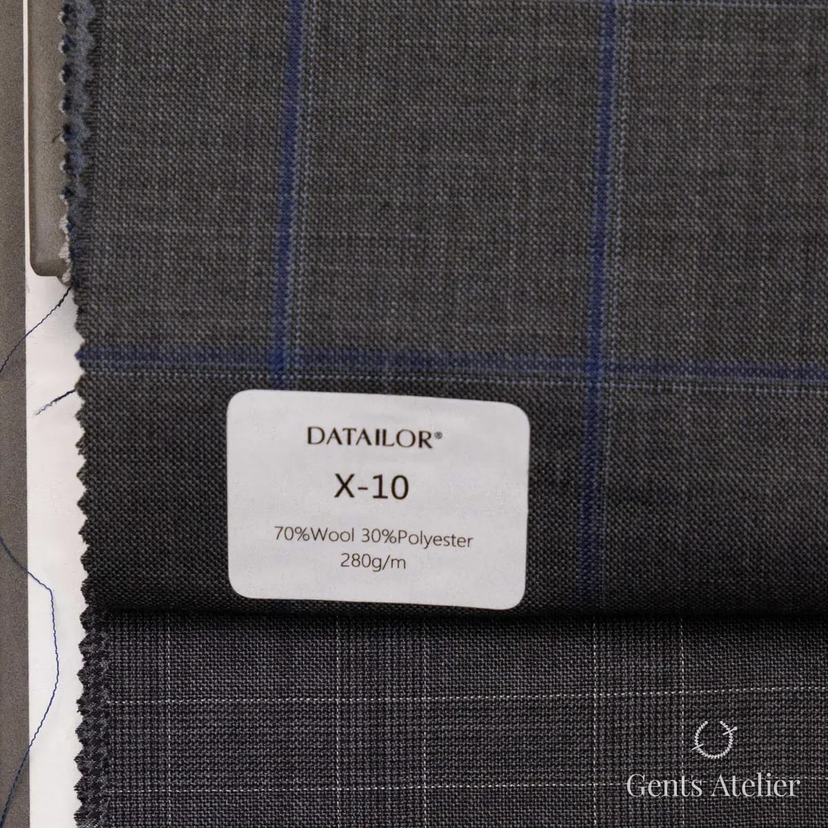 Образец ткани Tailor X-10 с этикеткой, тёмно-серый
