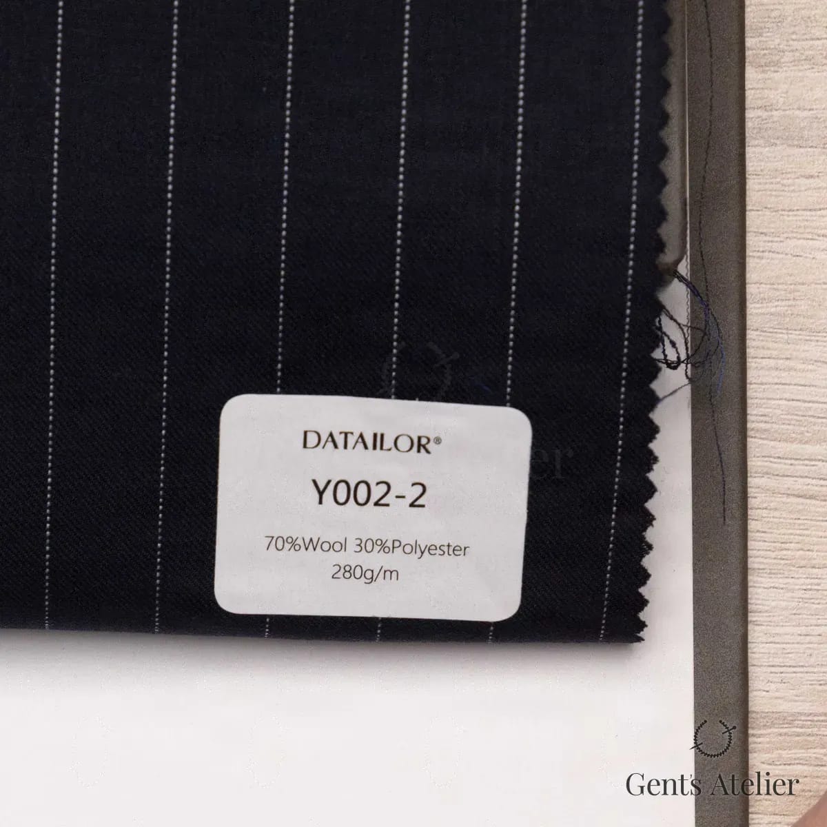 Образец ткани Tailor Y002-2 с этикеткой, чёрный