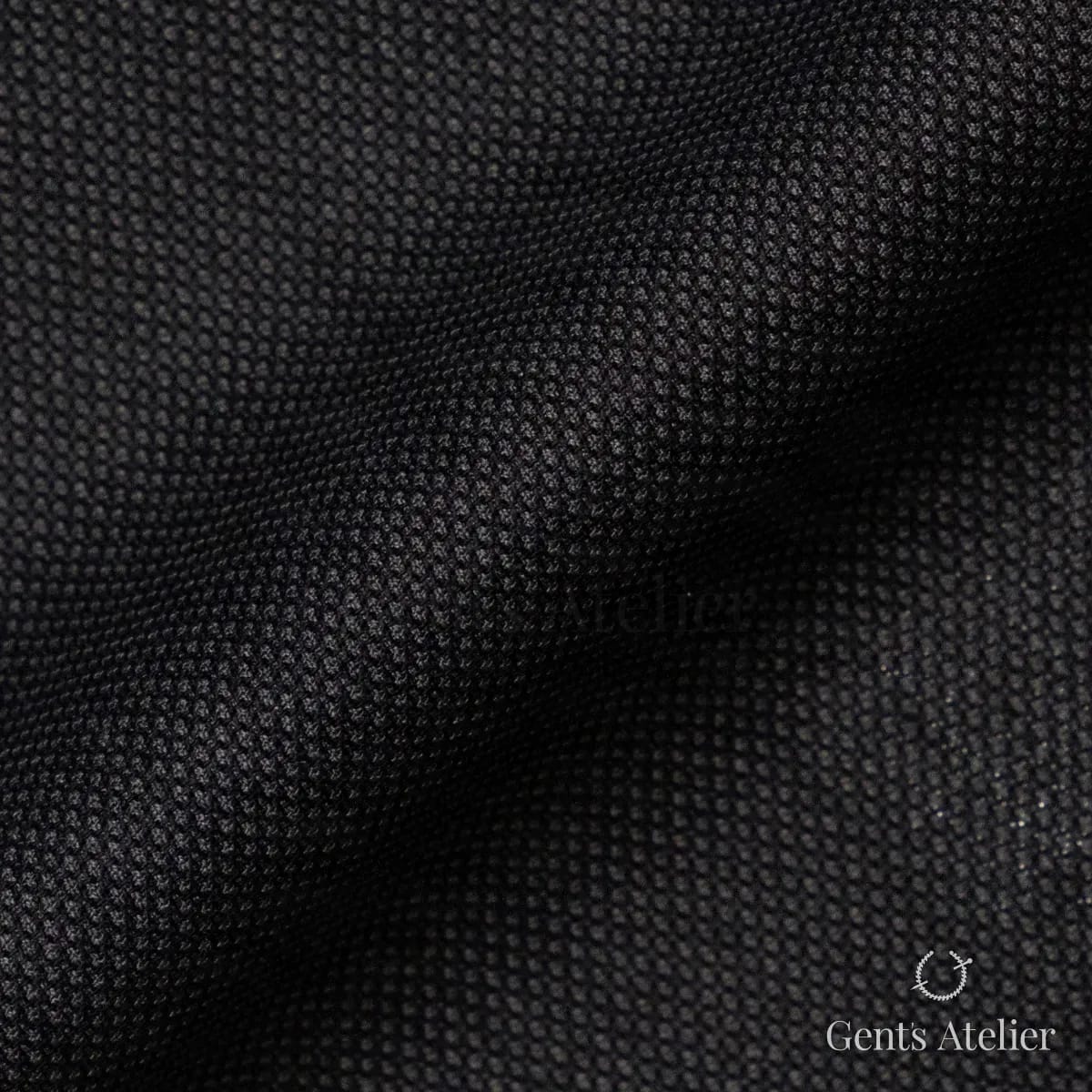 Драпировка ткани Tailor W11005075 крупным планом
