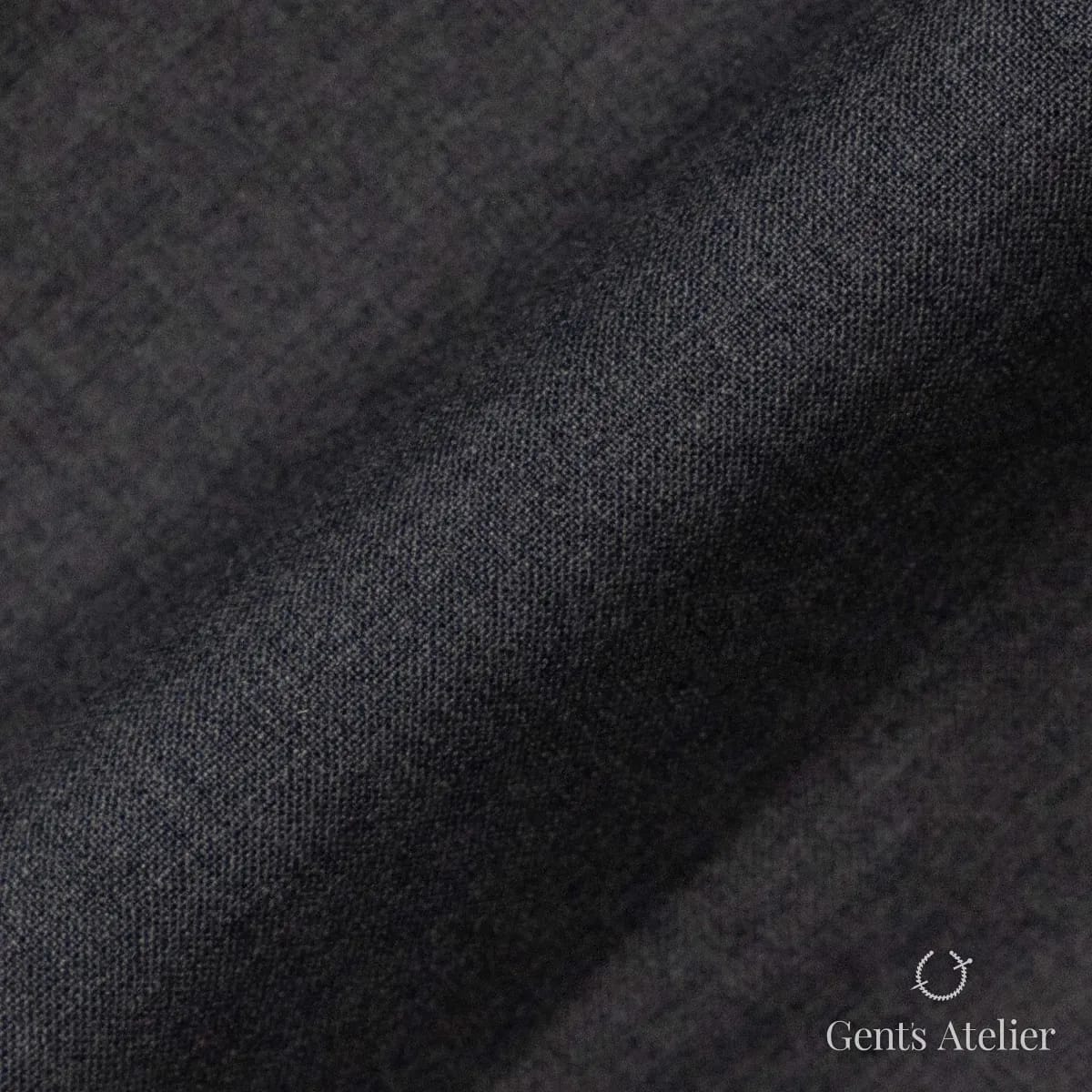Драпировка ткани Tailor W11046075 крупным планом