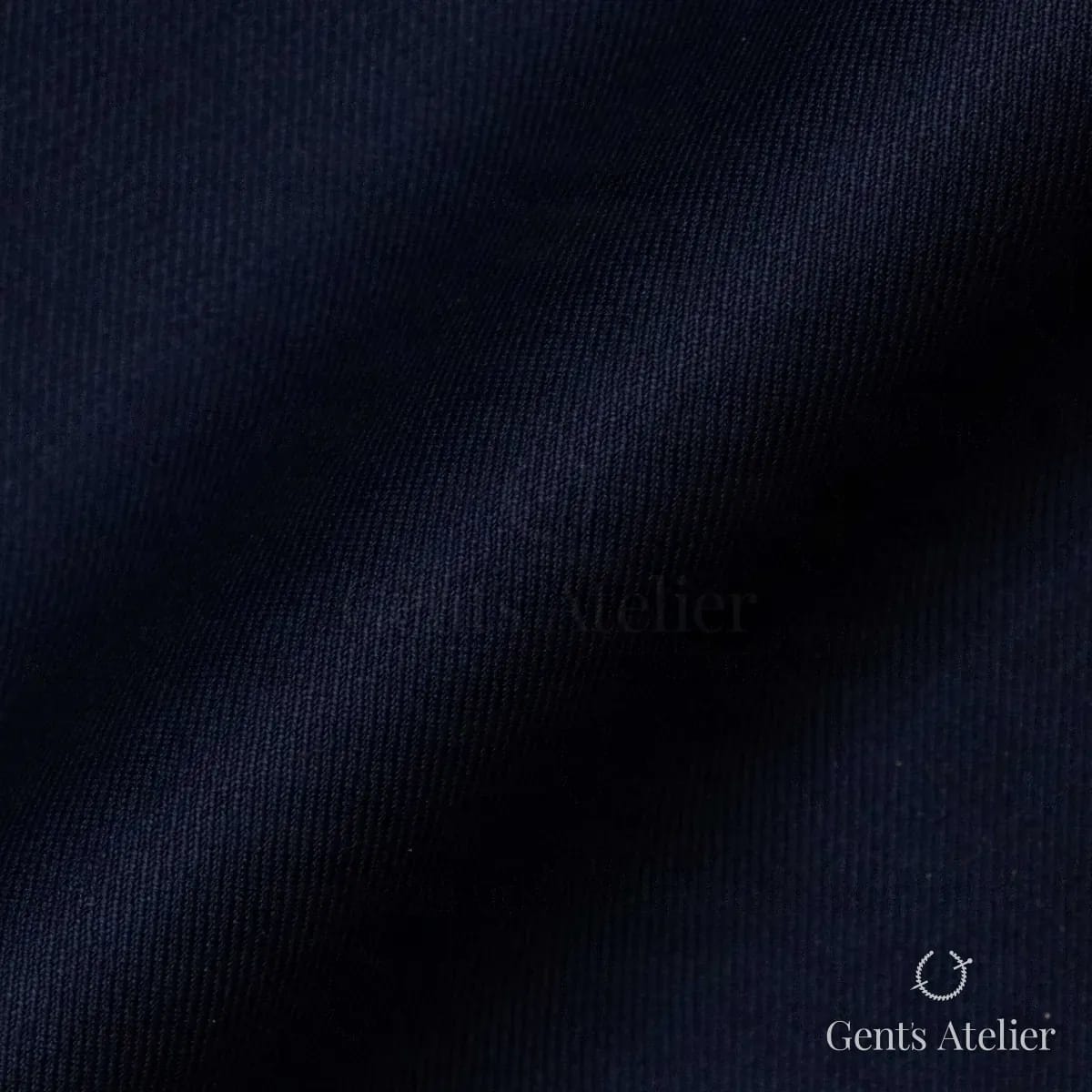 Драпировка ткани Tailor W21055075 крупным планом
