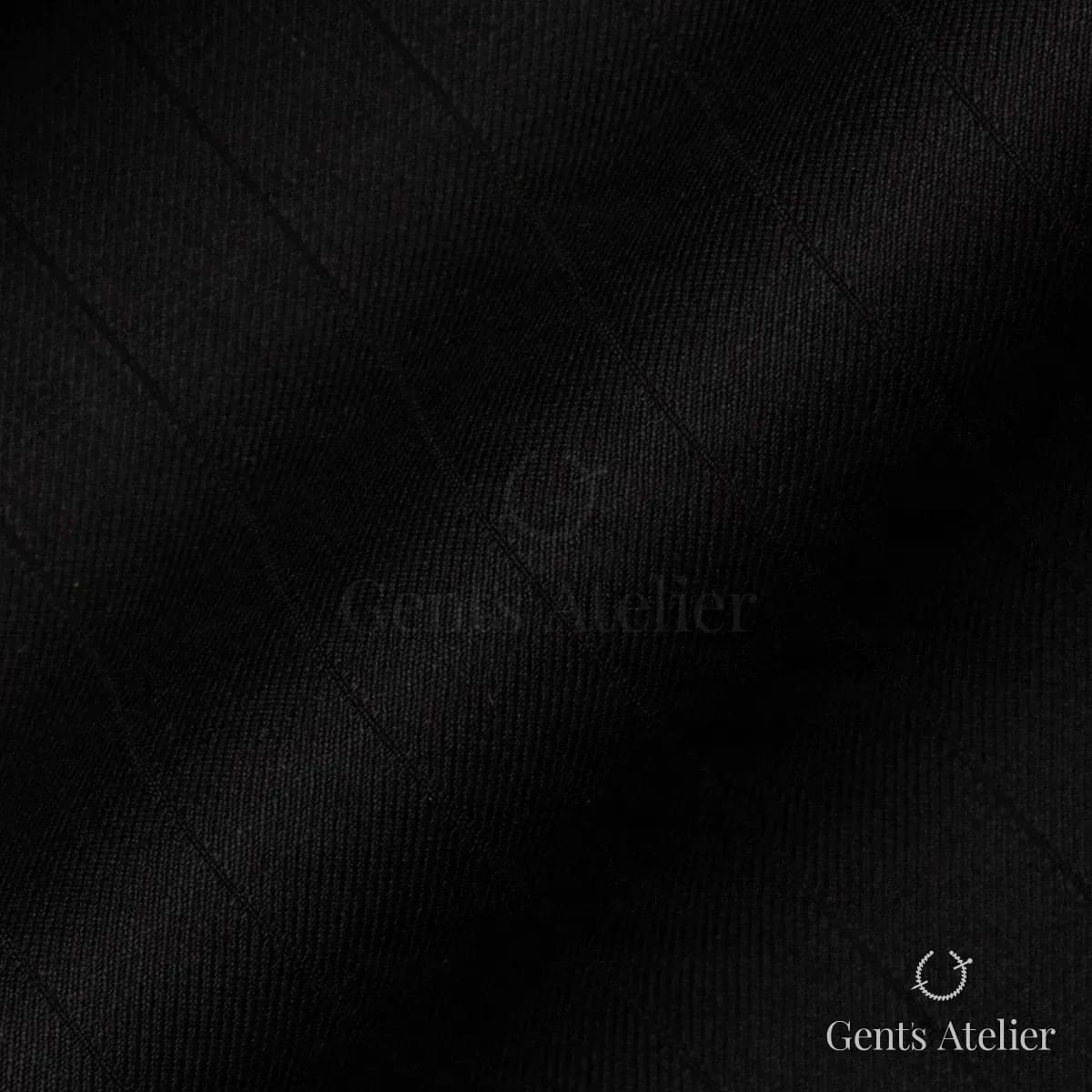Драпировка ткани Tailor W21085075 крупным планом