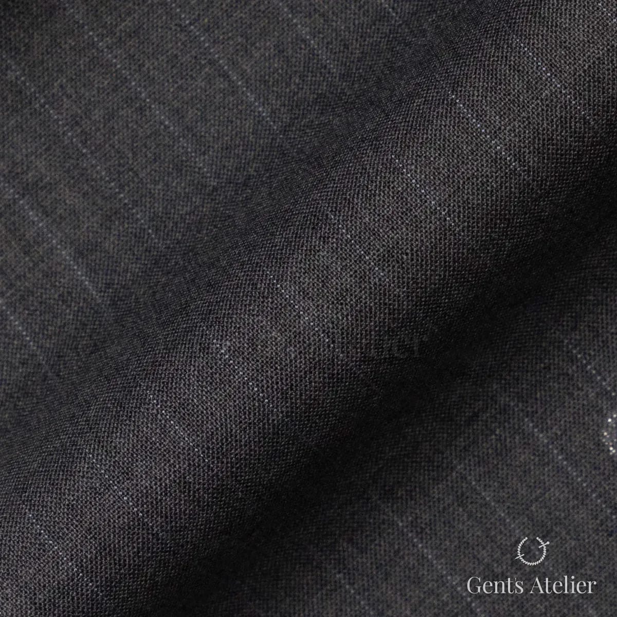 Драпировка ткани Tailor W21086075 крупным планом