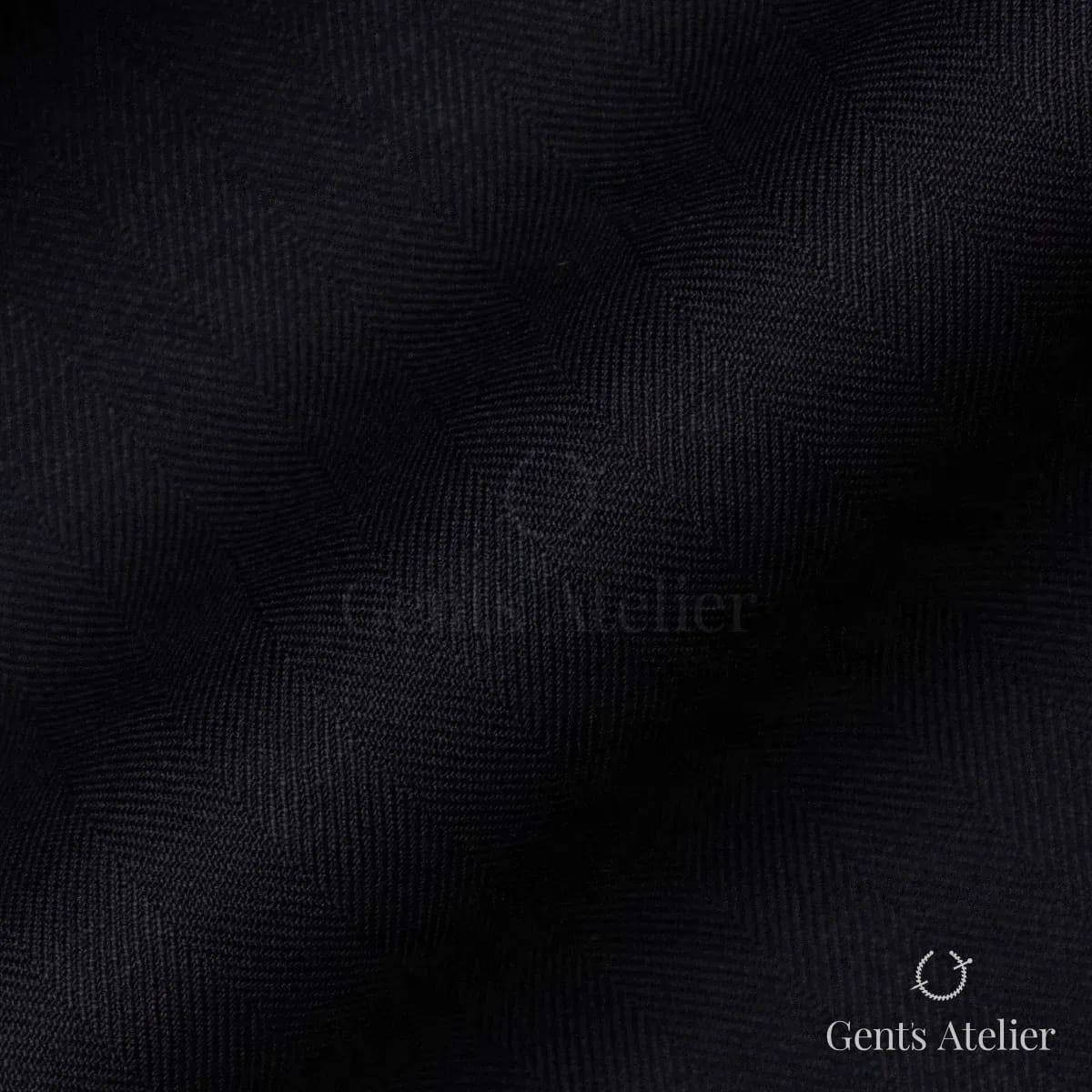 Драпировка ткани Tailor W21093075 крупным планом