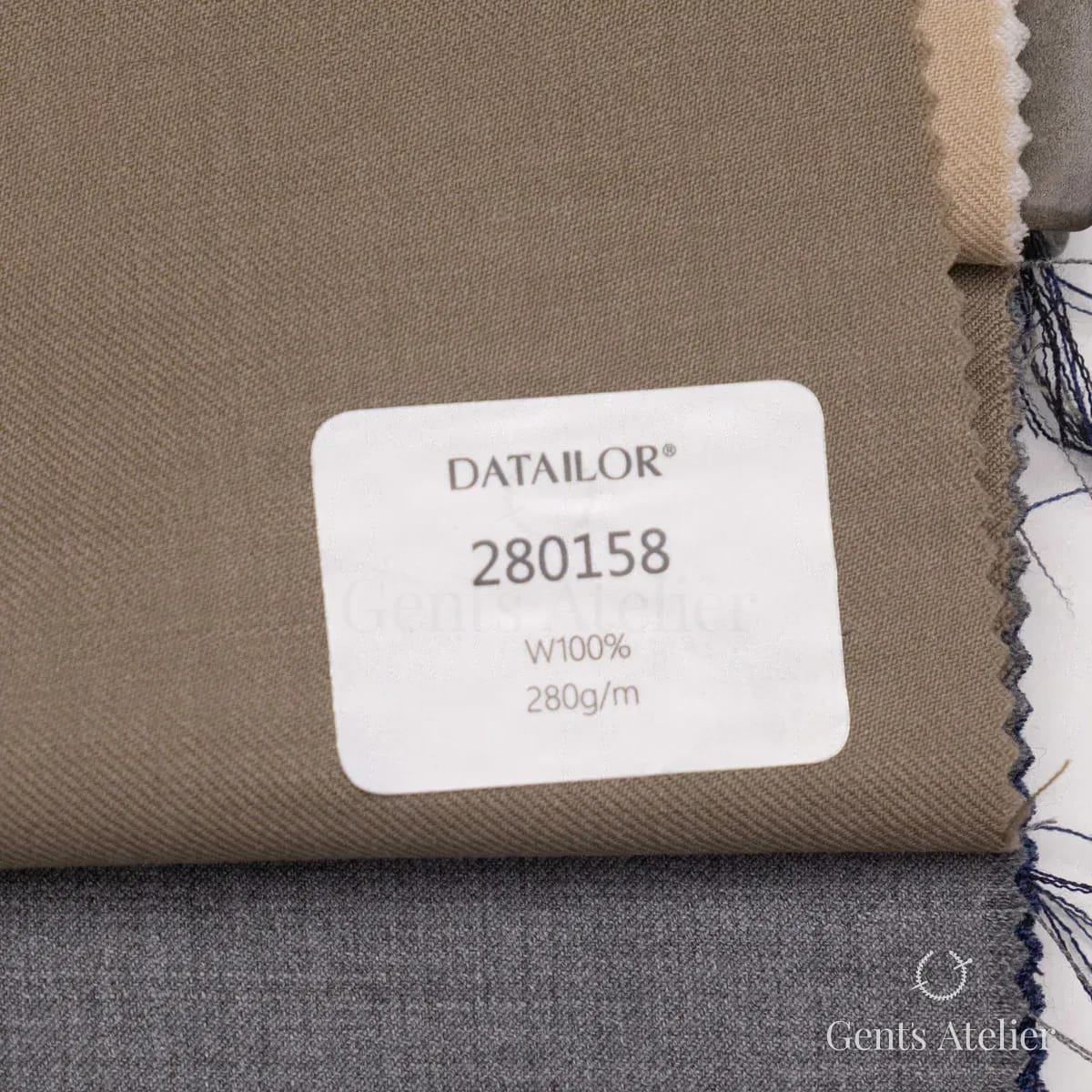 Образец ткани Tailor 280158 с этикеткой, тёмно-бежевый