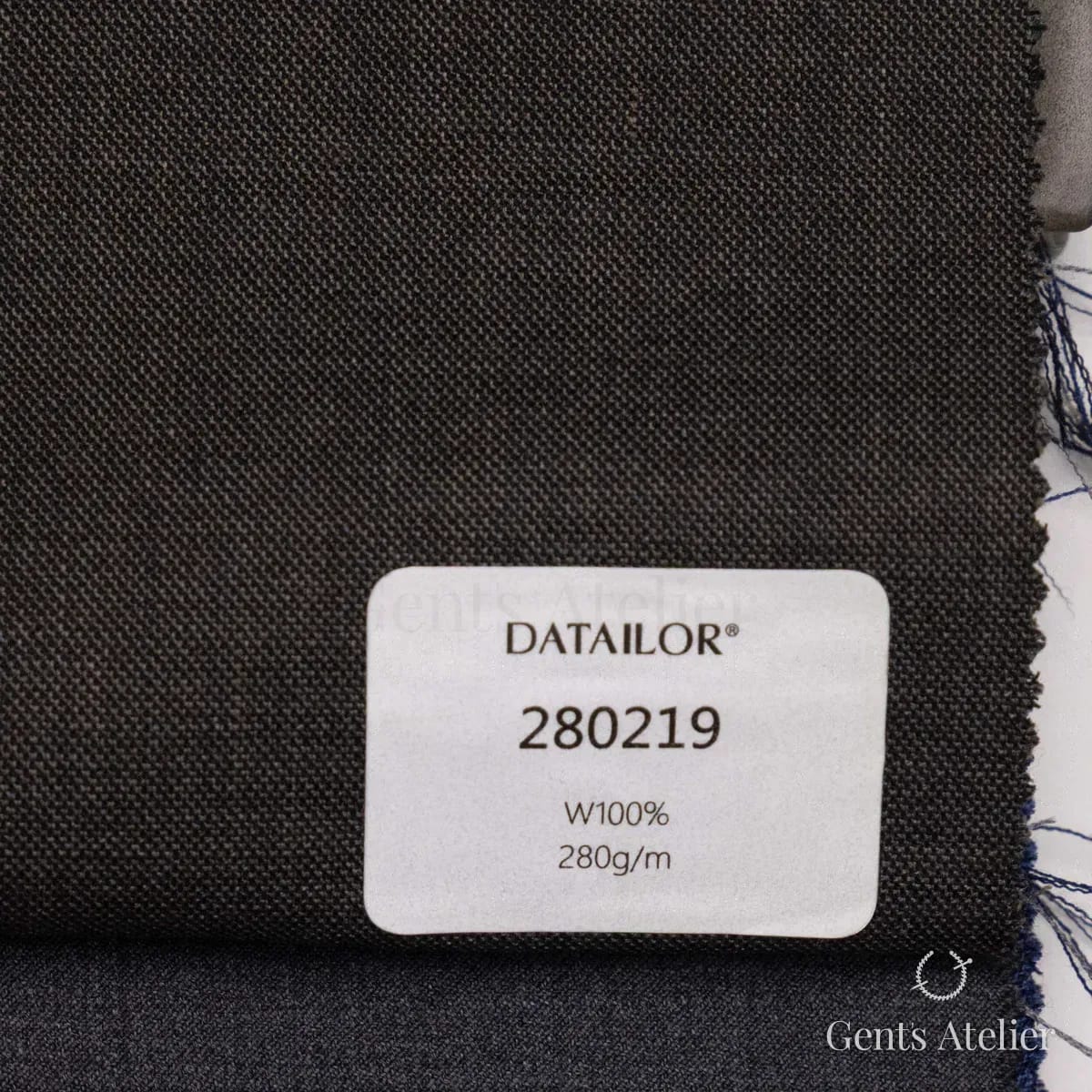 Образец ткани Tailor 280219 с этикеткой, тёмно-коричневый