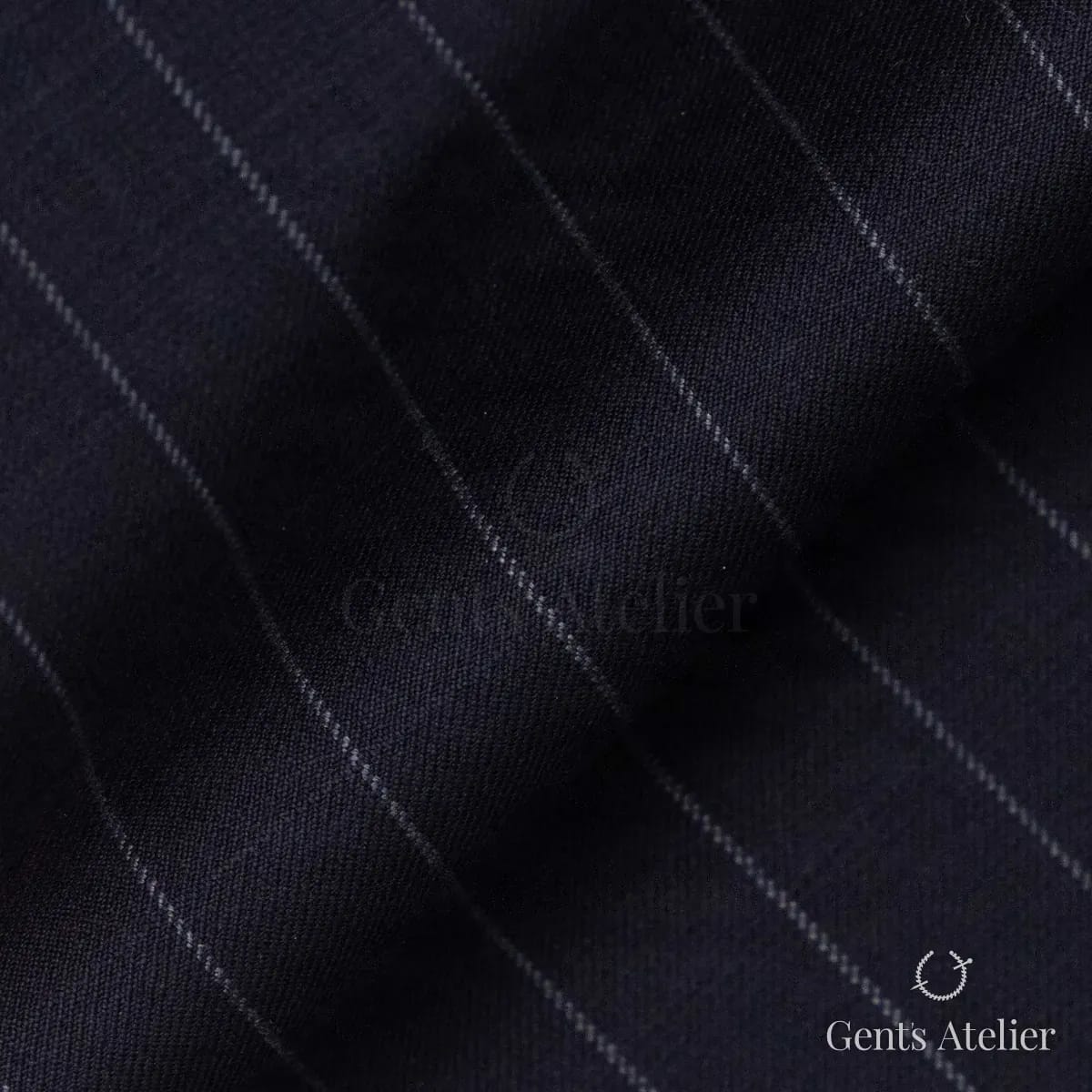 Драпировка ткани Tailor 280439 крупным планом