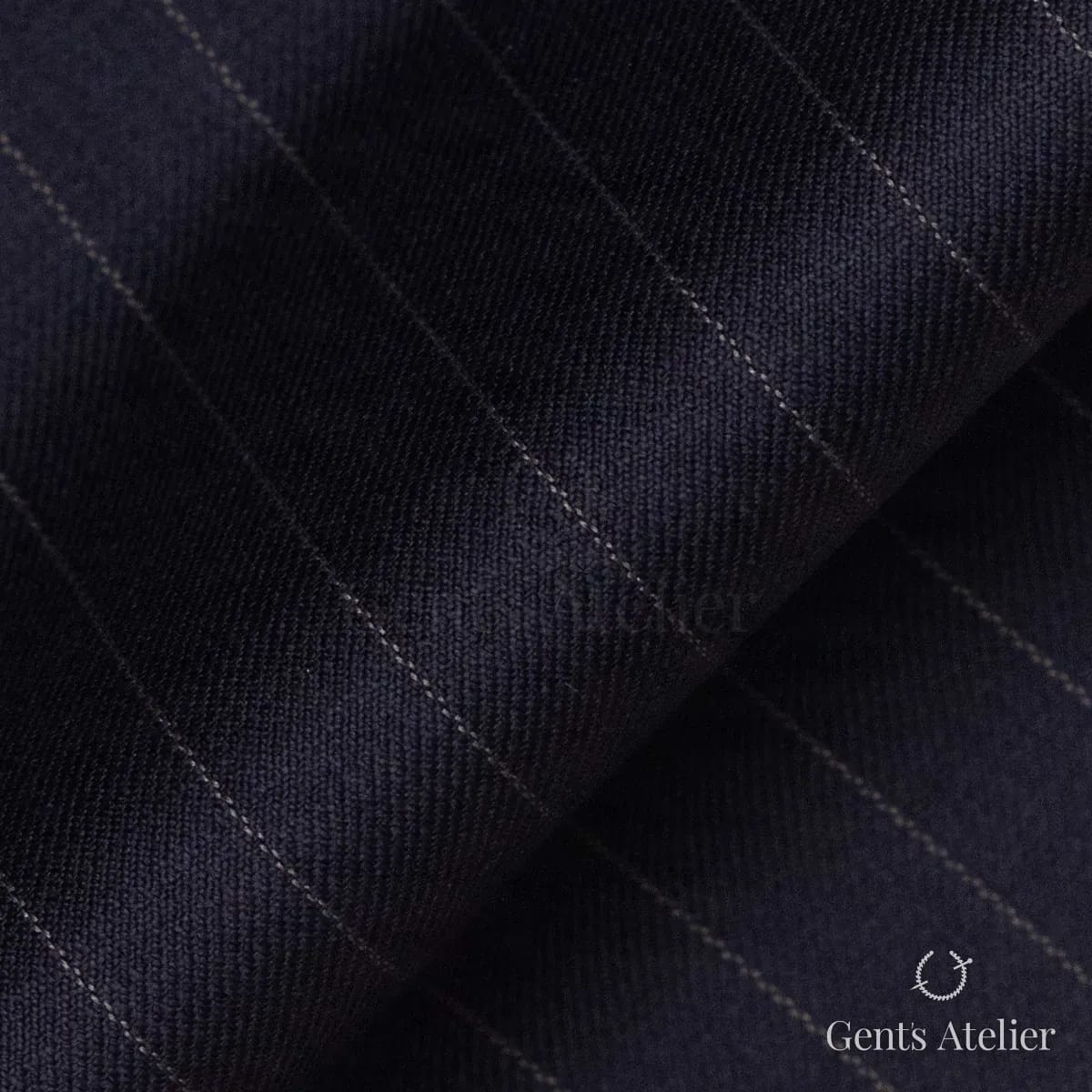 Драпировка ткани Tailor 280435 крупным планом