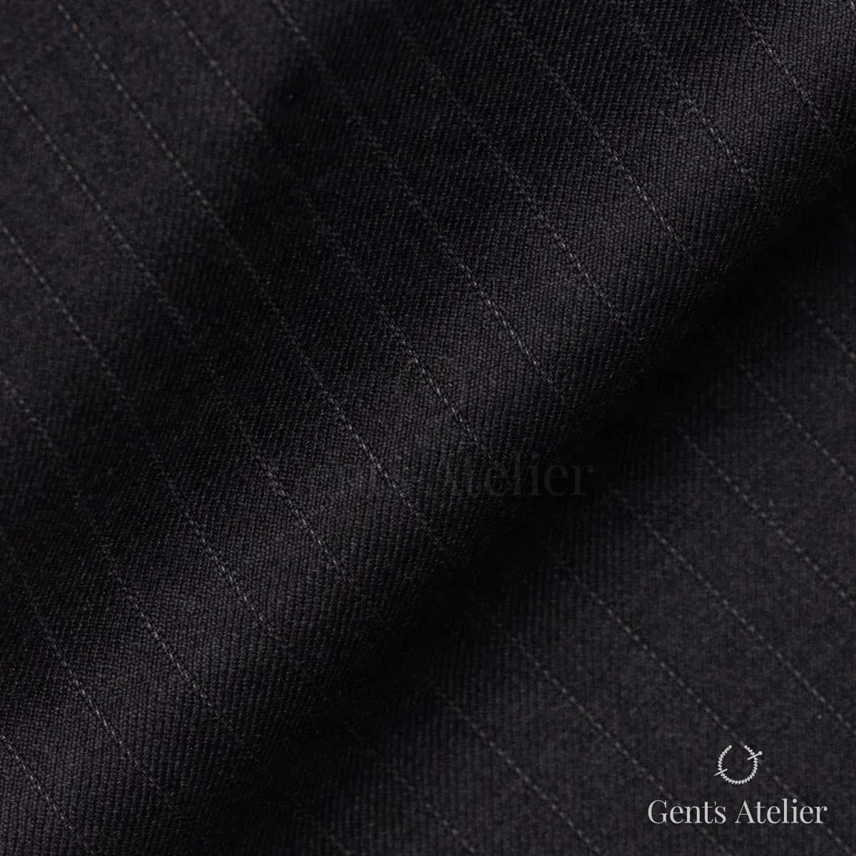 Драпировка ткани Tailor 10005.050-3 крупным планом