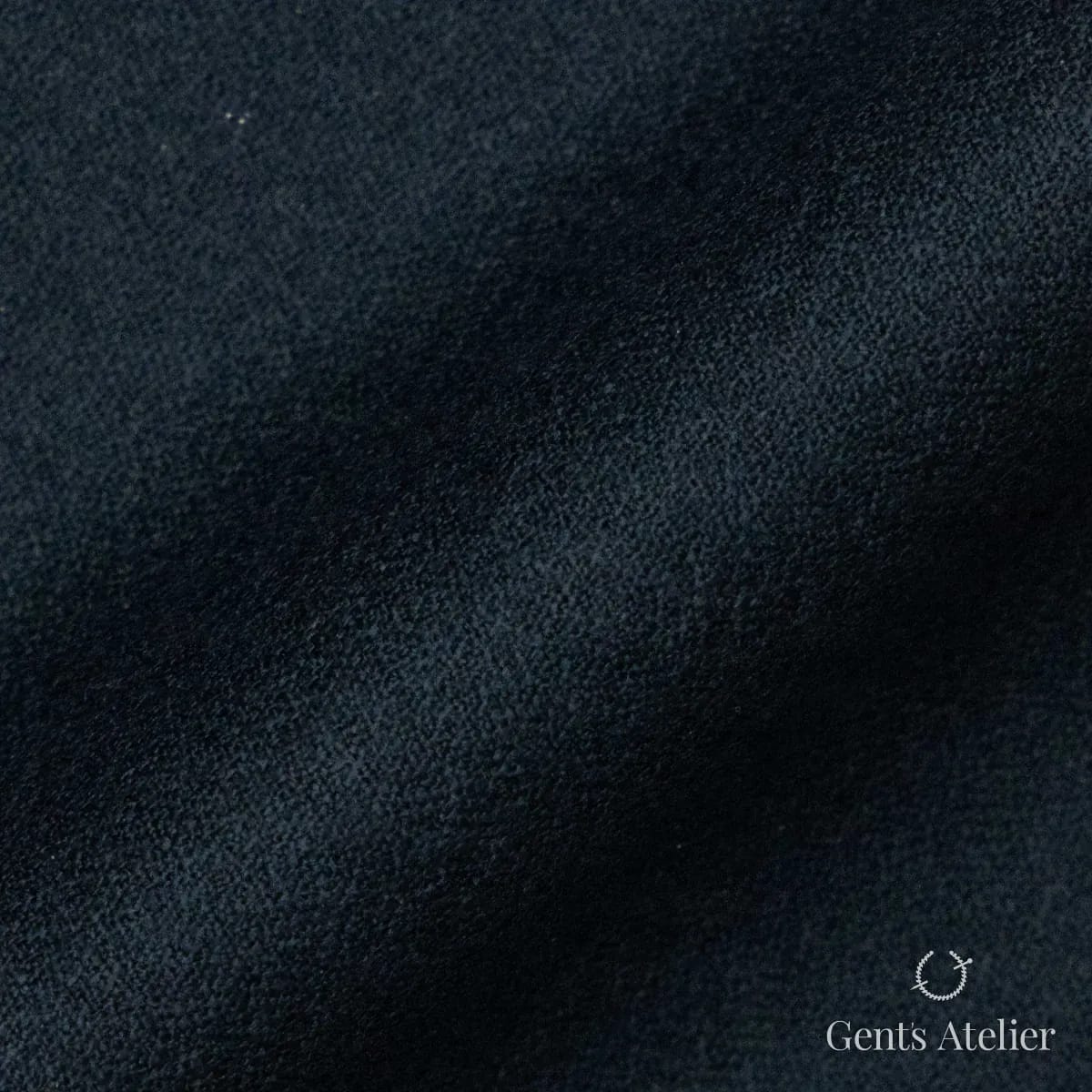 Драпировка ткани Tailor 10614.001-4 крупным планом