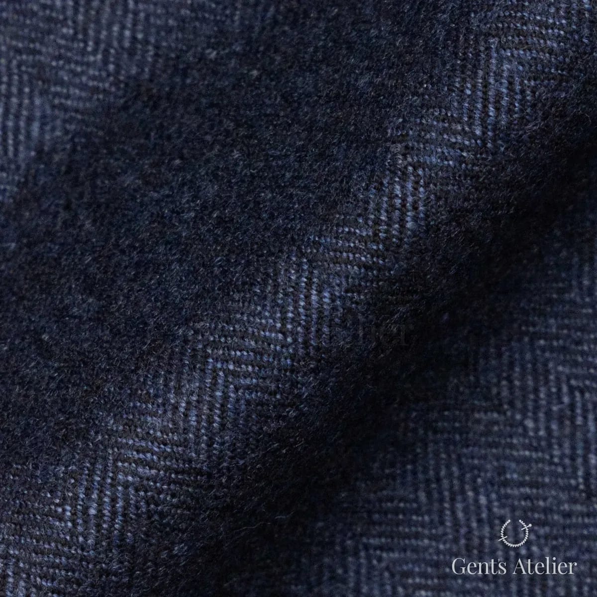 Драпировка ткани Tailor 10017.044-9 крупным планом