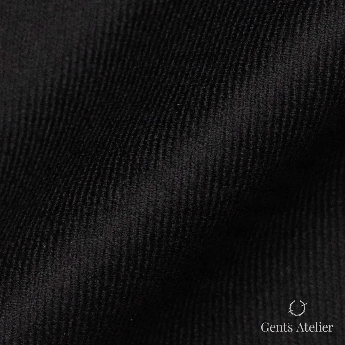 Драпировка ткани Tailor 10071.004-5 крупным планом