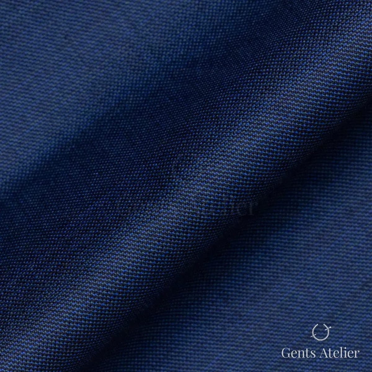 Драпировка ткани Tailor 10501.003-1 крупным планом