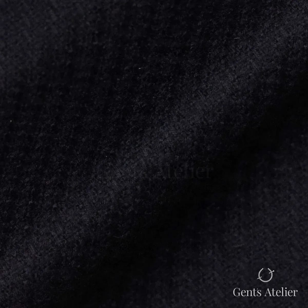 Драпировка ткани Tailor 10197.002-1 крупным планом
