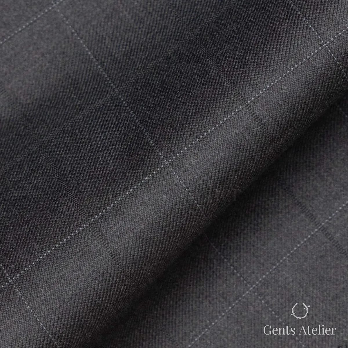 Драпировка ткани Tailor 10015.200-4 крупным планом