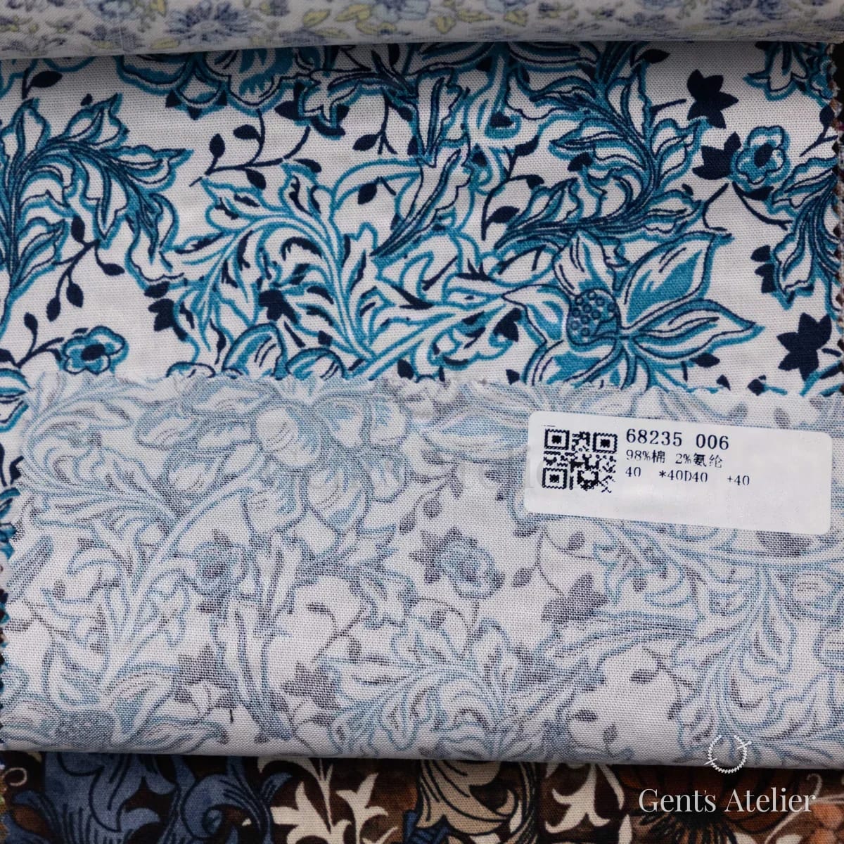 Образец ткани James Fabric 68235 006 с этикеткой, белый