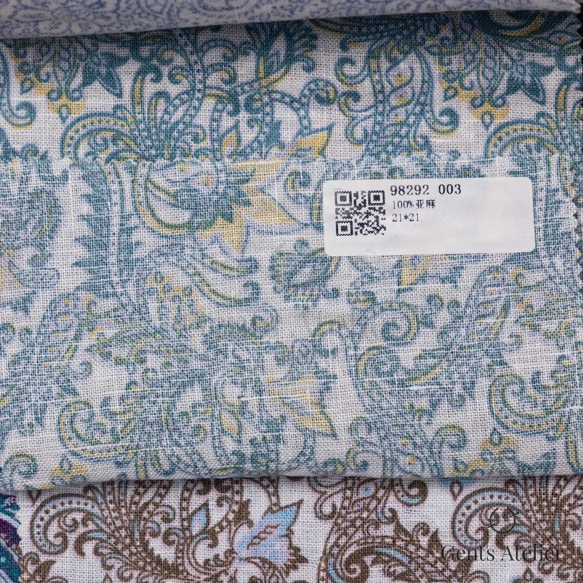 Образец ткани James Fabric 98292 003 с этикеткой, белый