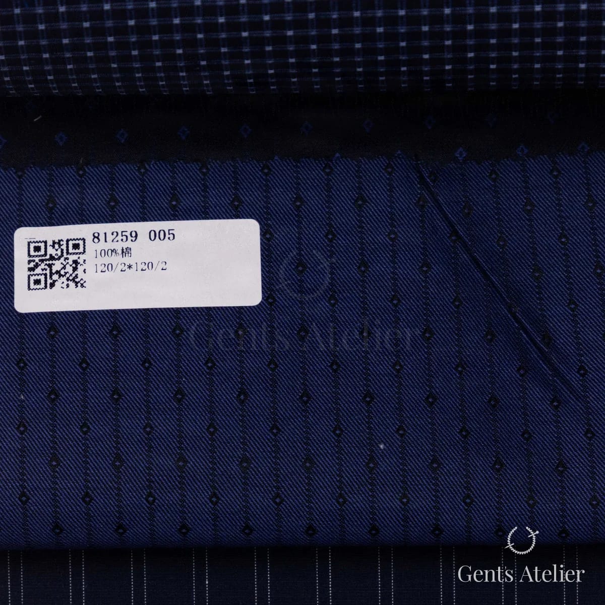 Образец ткани James Fabric 81259 005 с этикеткой, тёмно-синий