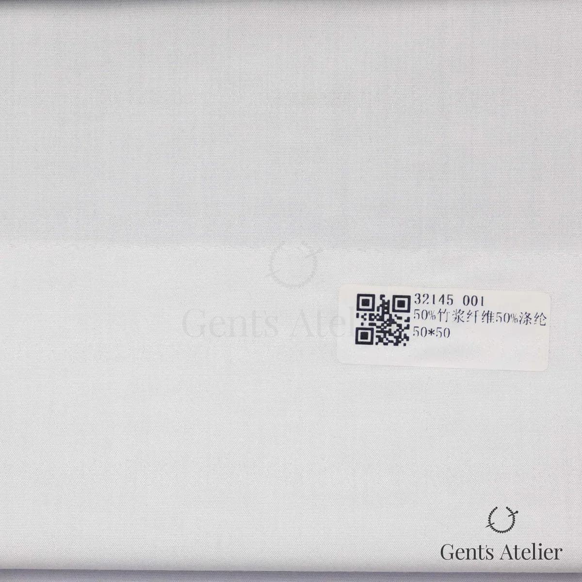 Образец ткани James Fabric 32145 001 с этикеткой, белый