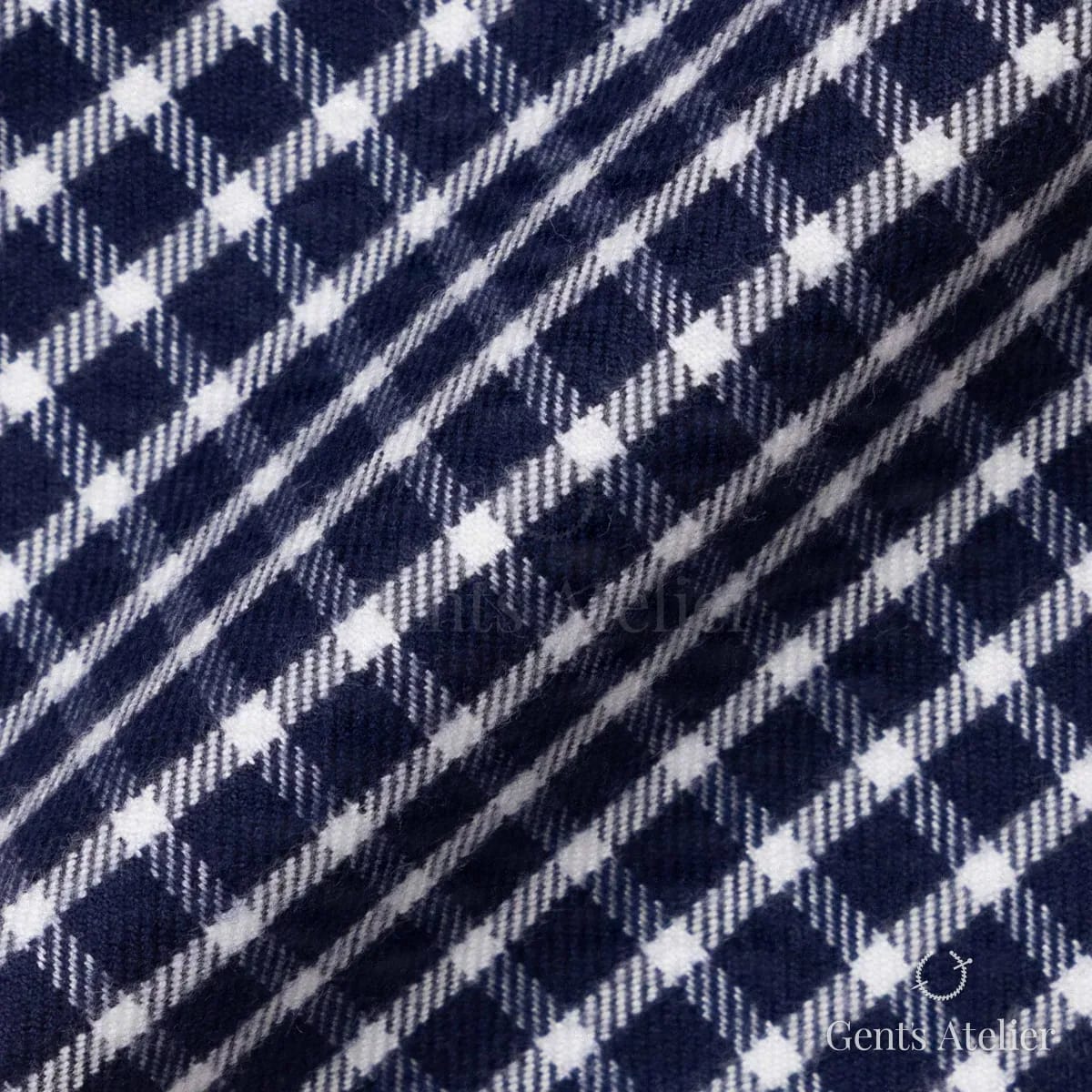 Драпировка ткани James Fabric AW5631-04 крупным планом