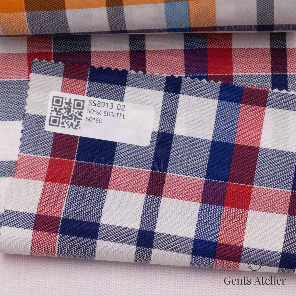 Образец ткани James Fabric SS8913-02 с этикеткой, белый (клетка красно-синяя)