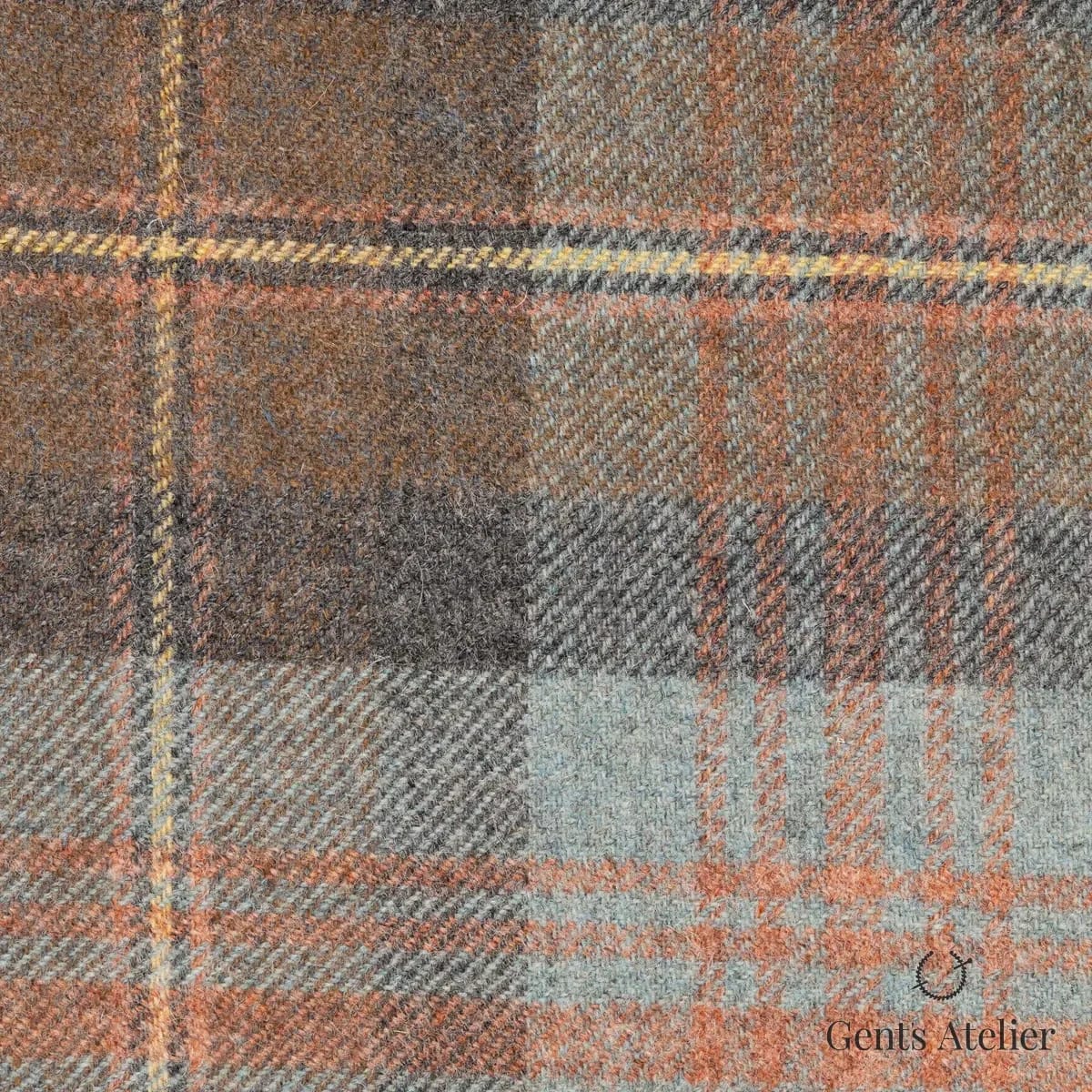 Костюм из Marton Mills CGE214 — серый, 100% шерсть