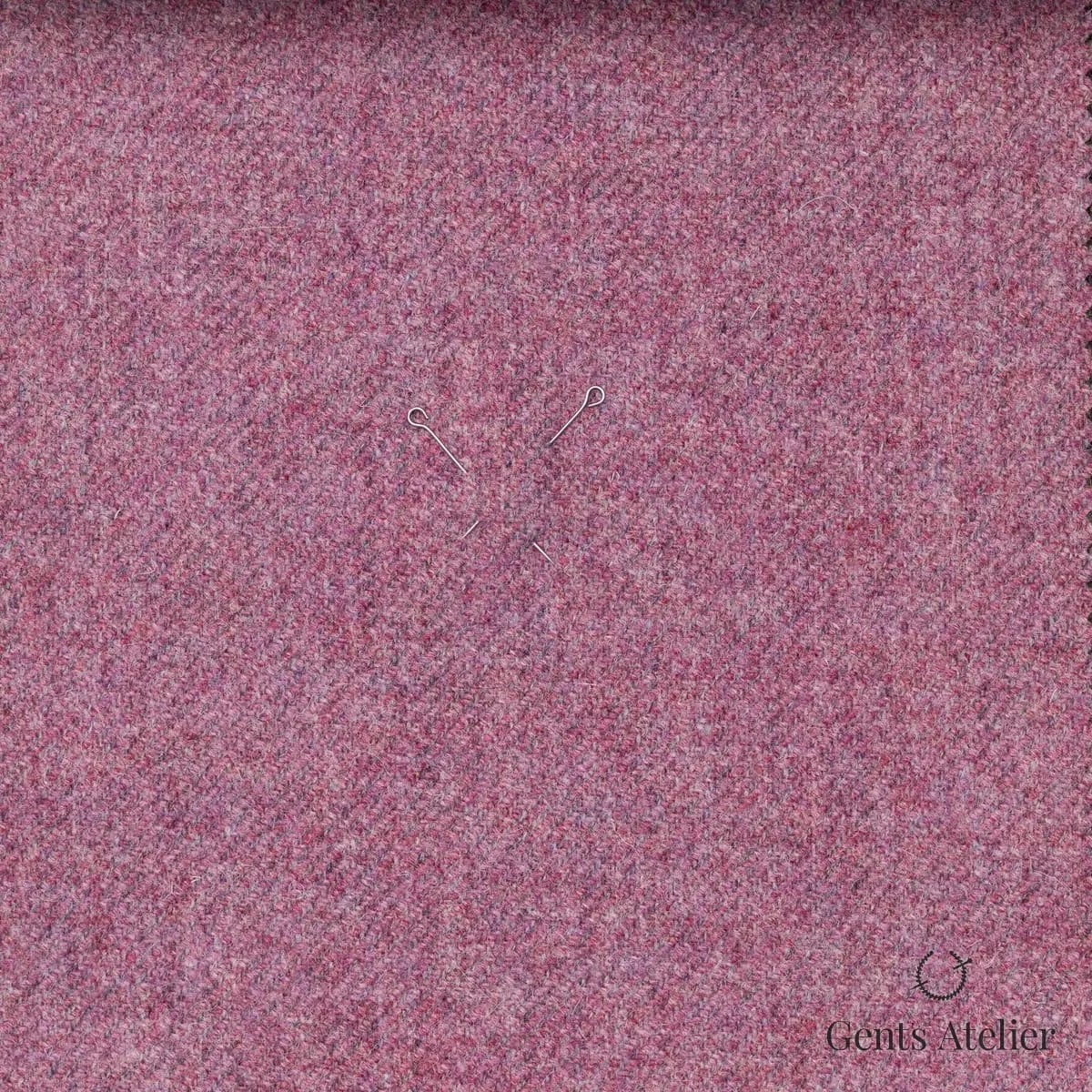 Костюм из Marton Mills CGE159 — розовый, 100% шерсть