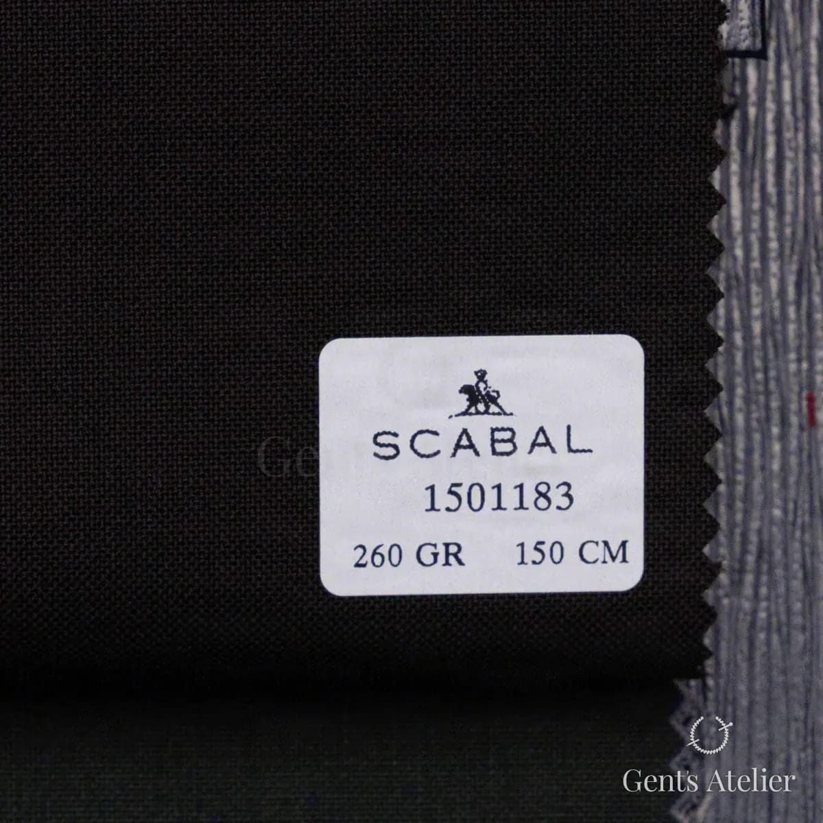 Образец ткани Scabal 1501183 с этикеткой, очень тёмный иссиня-чёрный (графитовый)