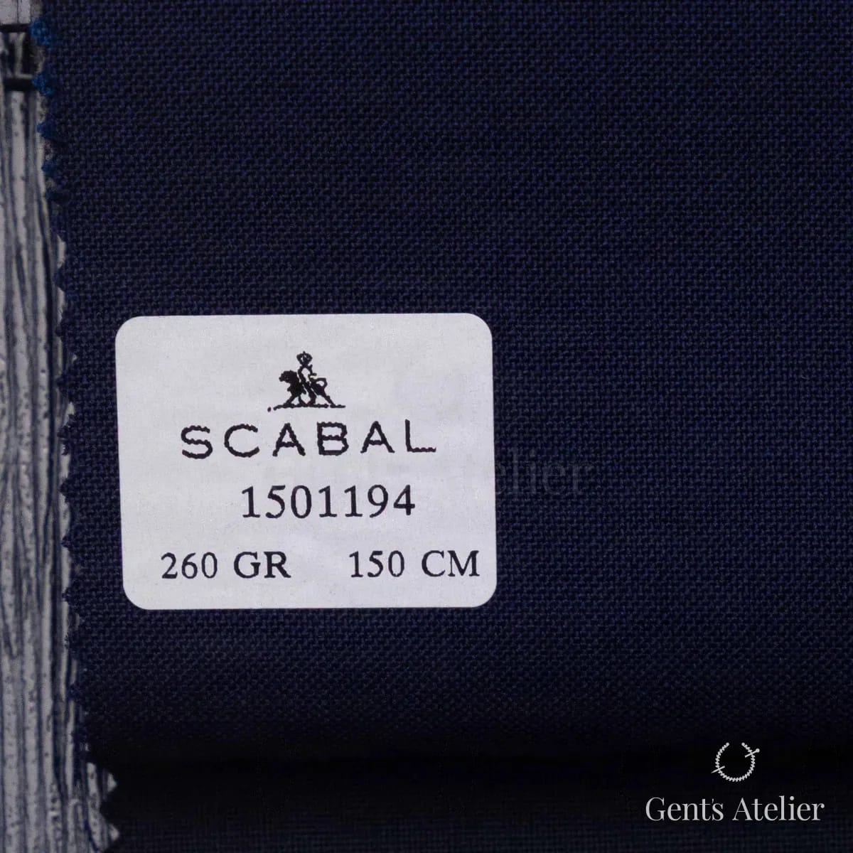 Образец ткани Scabal 1501194 с этикеткой, тёмно-синий