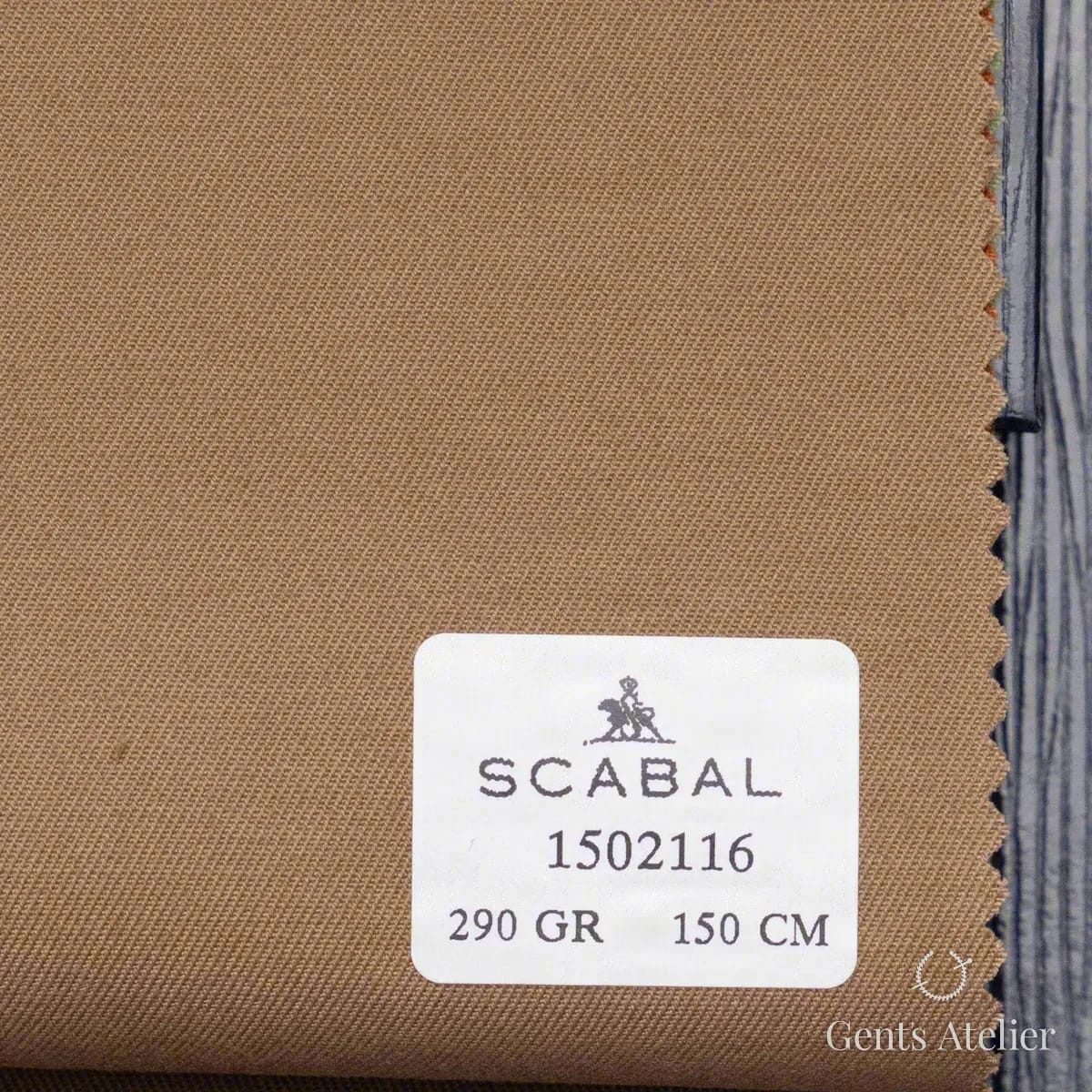 Образец ткани Scabal 1502116 с этикеткой, песочно-камелевый (тёплый бежево-коричневый)