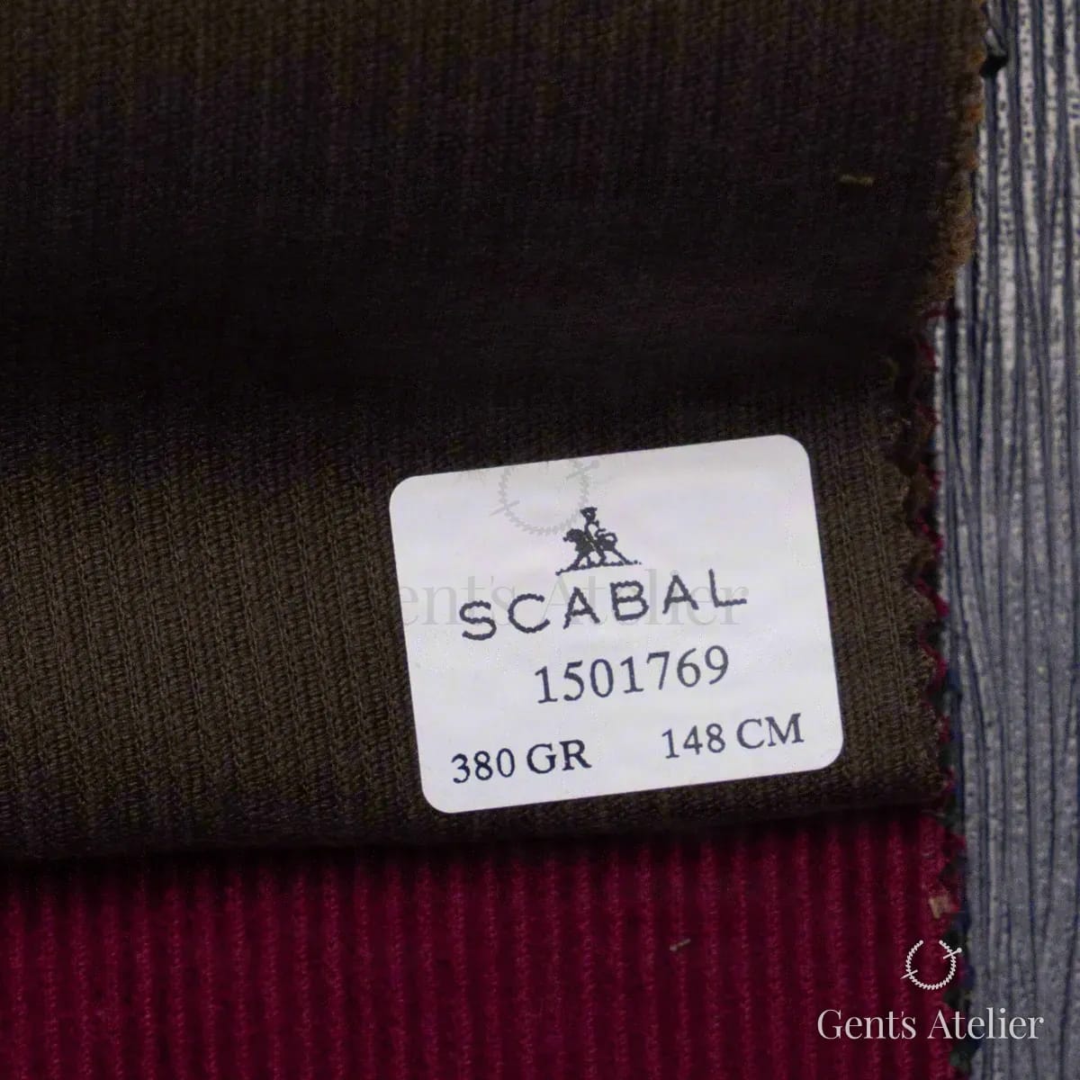 Образец ткани Scabal 1501769 с этикеткой, тёмно-шоколадный (почти чёрный)