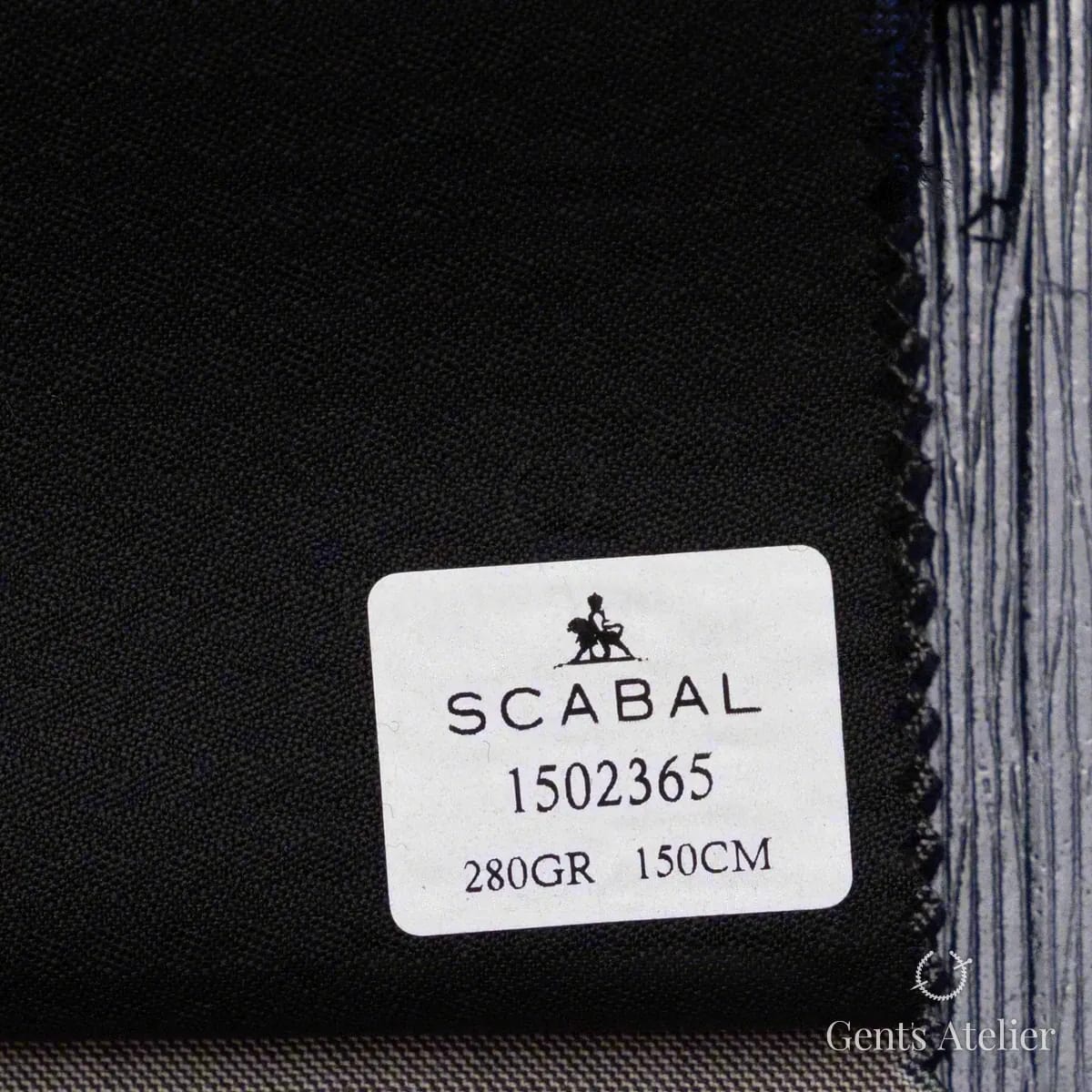 Образец ткани Scabal 1502365 с этикеткой, чёрно-угольный