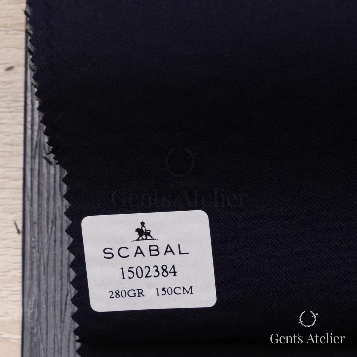 Образец ткани Scabal 1502384 с этикеткой, чёрный