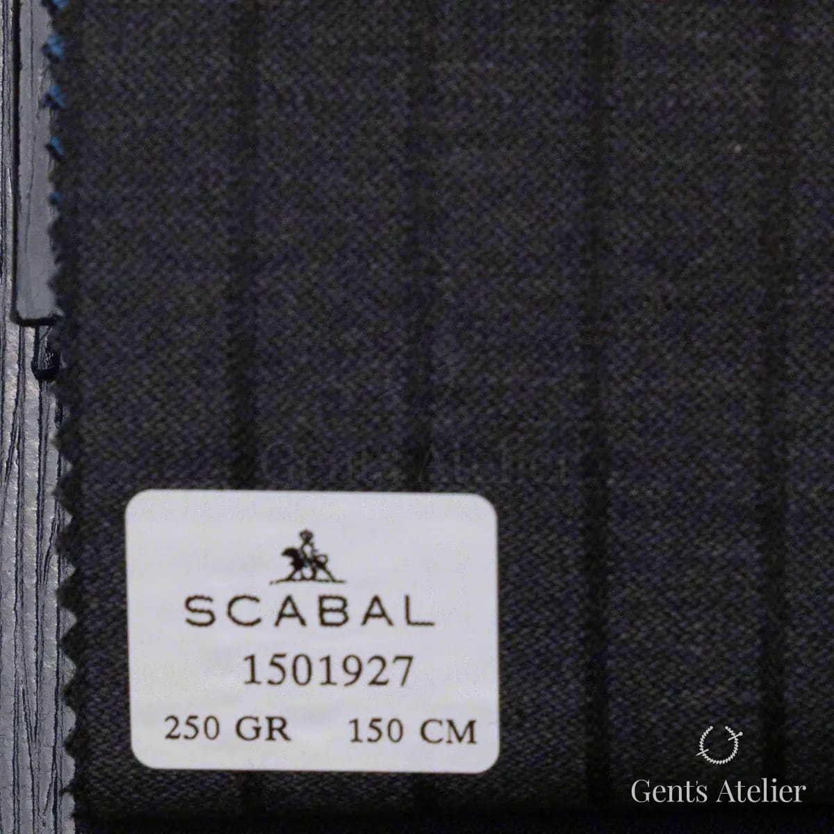 Образец ткани Scabal 1501927 с этикеткой, тёмно-синий, почти чёрный