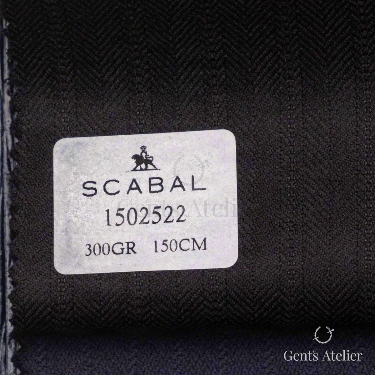 Образец ткани Scabal 1502522 с этикеткой, тёмно-синий, более насыщенный синий оттенок