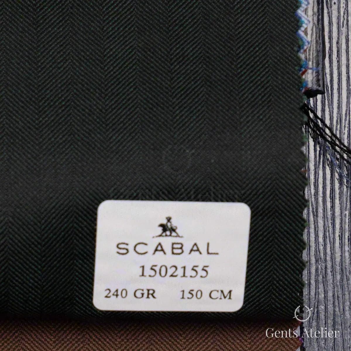 Образец ткани Scabal 1502155 с этикеткой, тёмно-бутылочный зелёный