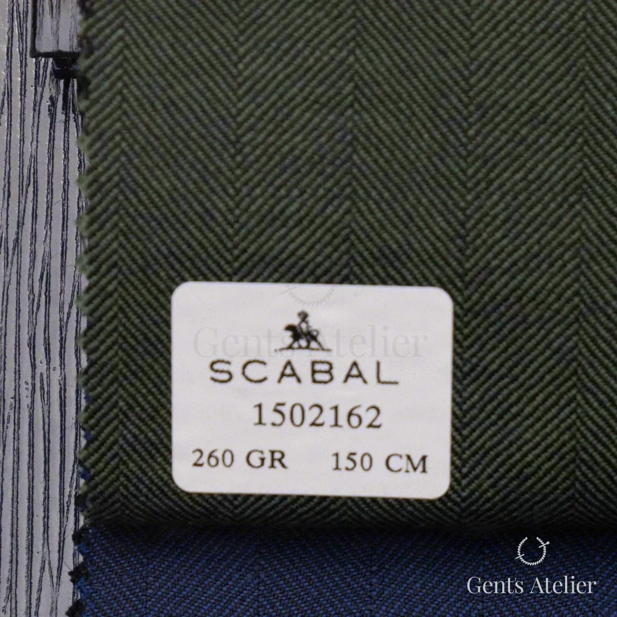 Образец ткани Scabal 1502162 с этикеткой, тёмно-зелёный