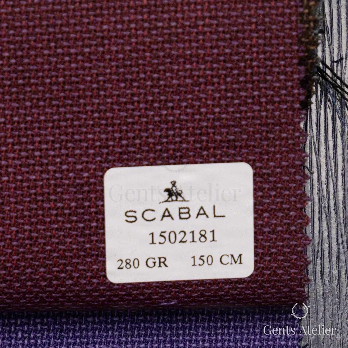 Образец ткани Scabal 1502181 с этикеткой, бордовый