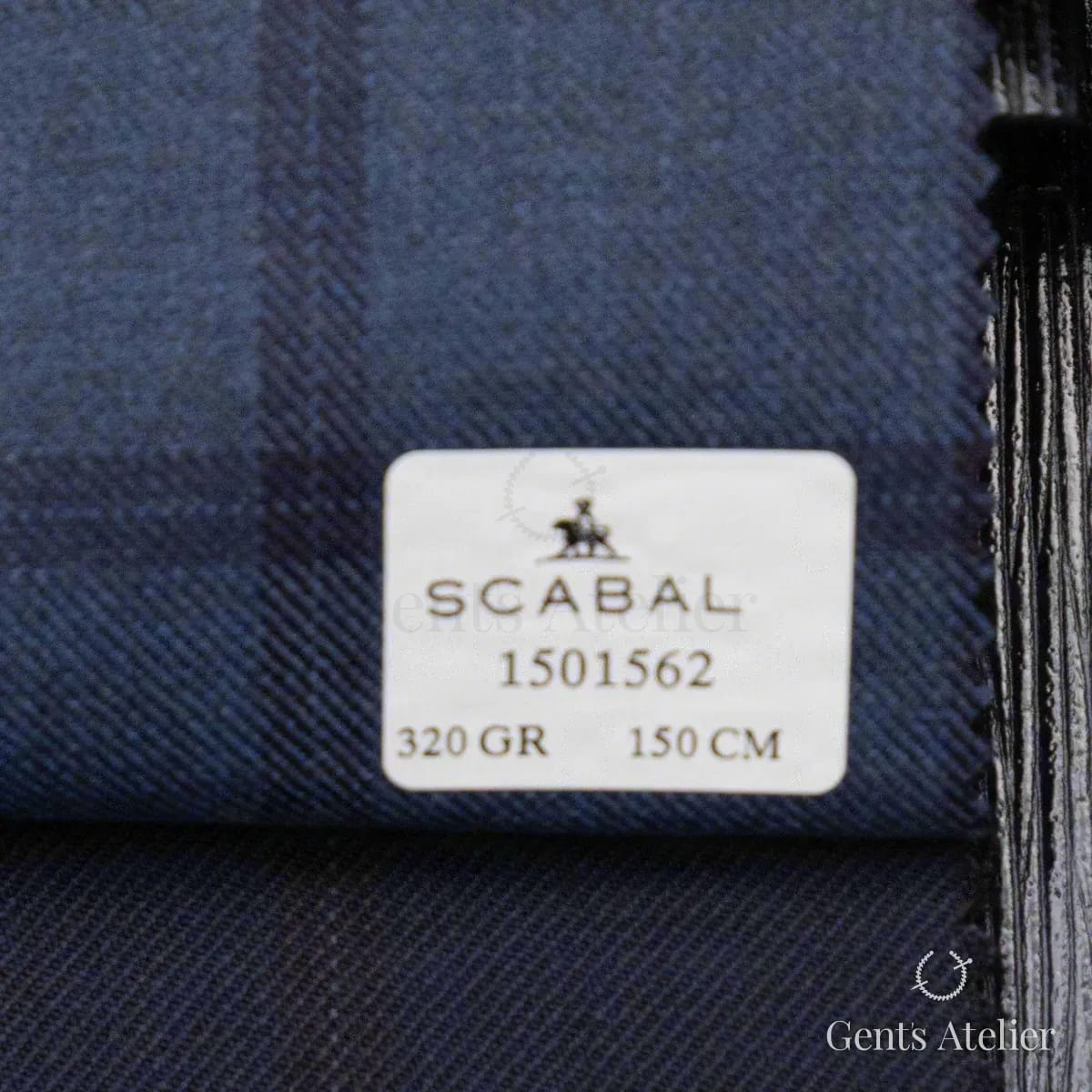 Образец ткани Scabal 1501562 с этикеткой, насыщенный синий
