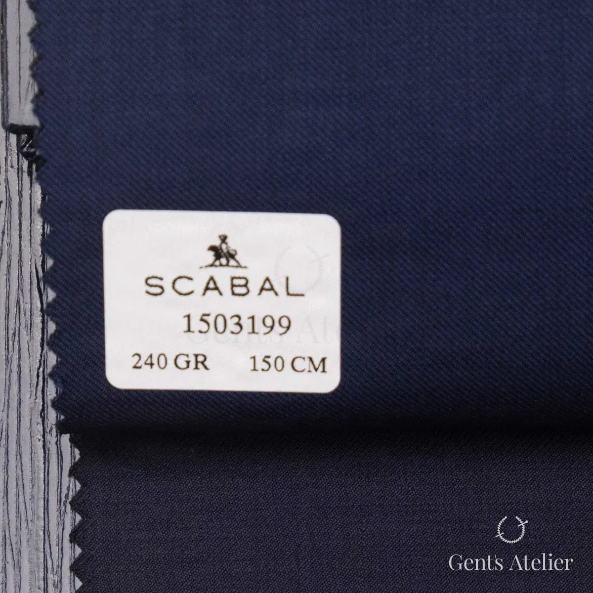 Образец ткани Scabal 1503199 с этикеткой, тёмно-синий