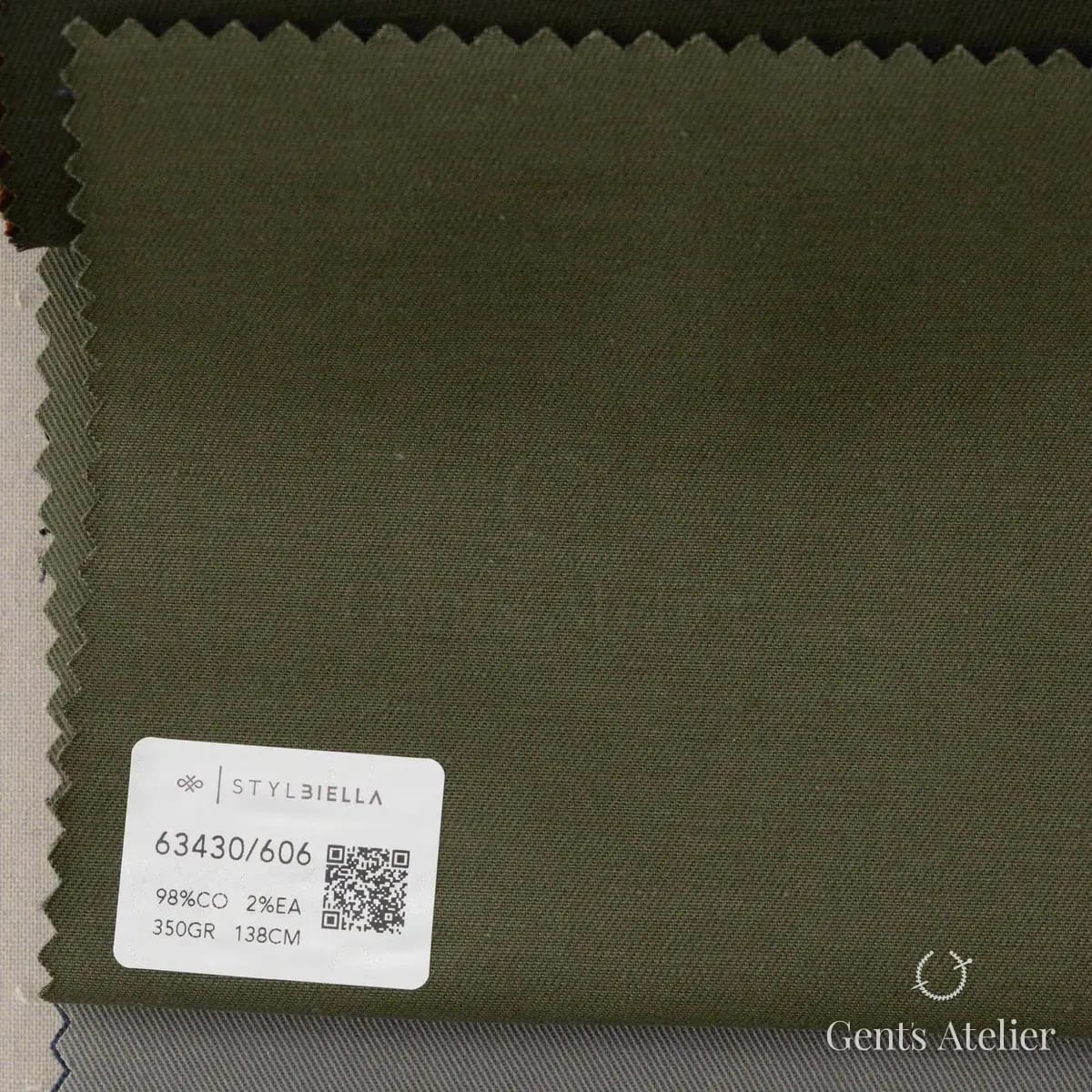 Образец ткани Stylbiella 63430/606 с этикеткой, оливковый
