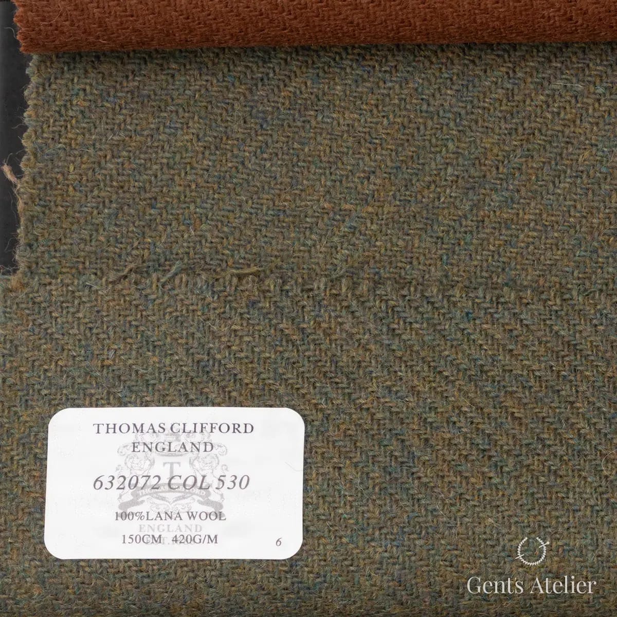 Драпировка ткани Thomas Clifford 632072 COL 530 крупным планом