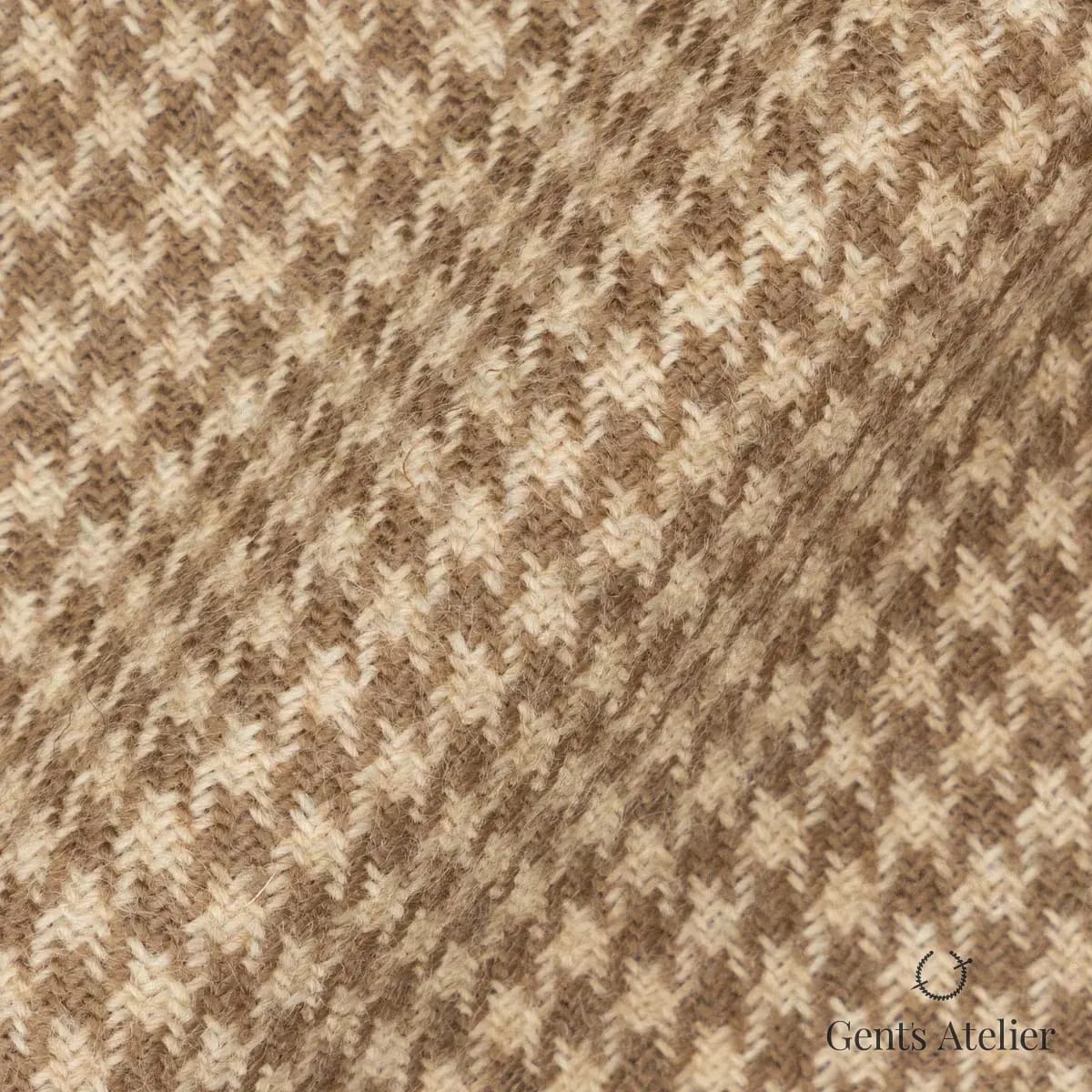 Драпировка ткани Thomas Clifford 632074 COL 310 крупным планом
