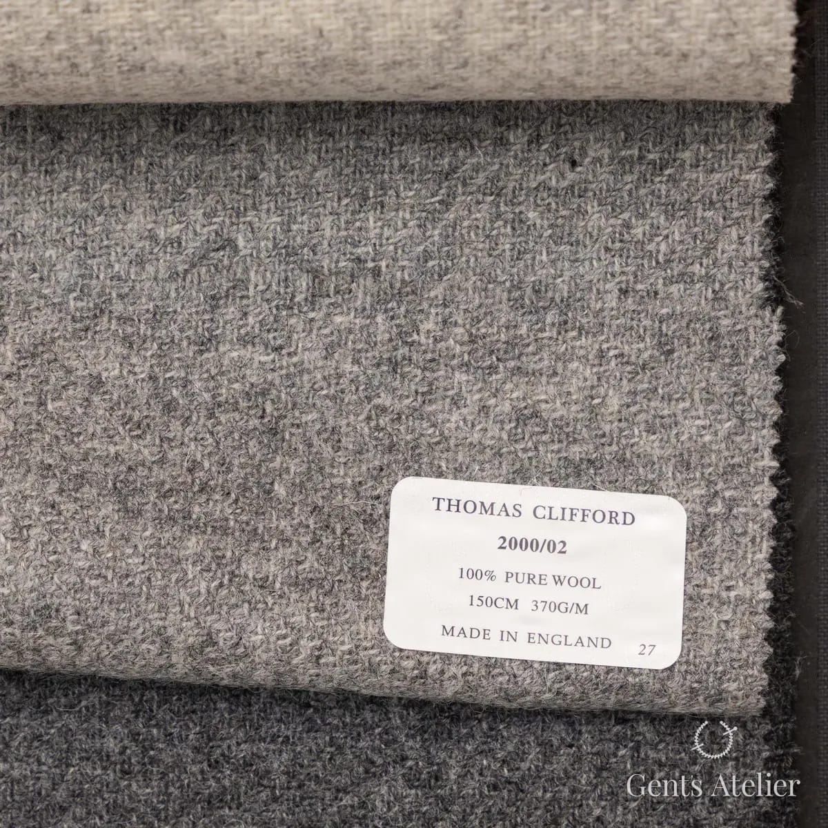 Образец ткани Thomas Clifford 2000/02 с этикеткой, серый